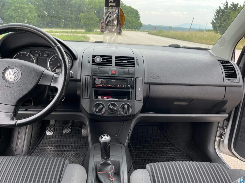 VW Polo, снимка 4 - Автомобили и джипове - 49016809