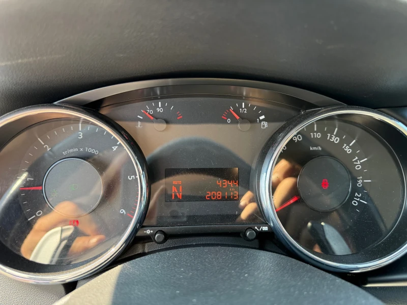 Peugeot 3008 1.6HDI* АВТОМАТИК* ЛИЗИНГ* , снимка 13 - Автомобили и джипове - 51224236