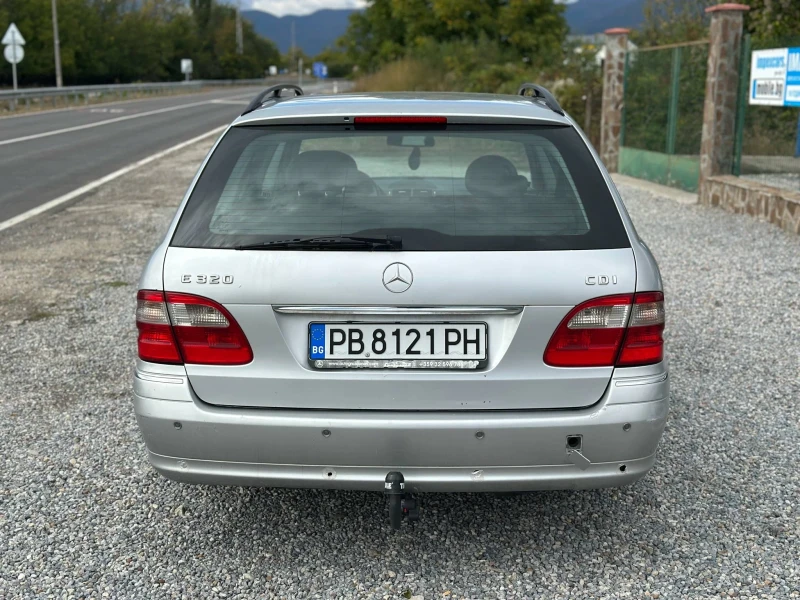 Mercedes-Benz E 320 CDI , снимка 3 - Автомобили и джипове - 51999472