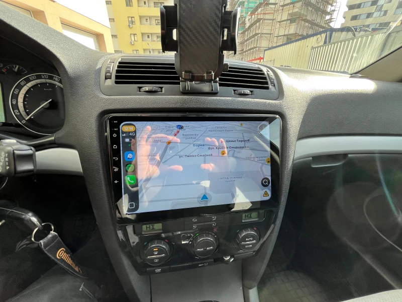 Skoda Octavia 2.0tdi 170 VRS, снимка 8 - Автомобили и джипове - 52560745