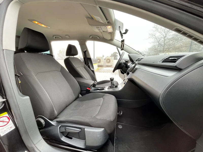 VW Passat 2.0TDI/COMMON/RAIL, снимка 16 - Автомобили и джипове - 52898094