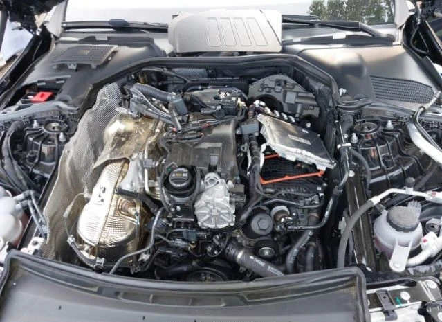 Mercedes-Benz C 300 2.0L I-4 DI, DOHC, VVT, TURBO, снимка 8 - Автомобили и джипове - 47257688