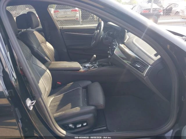 BMW 550 * M550i* XDRIVE* ПОДГРЕВ* ОБДУХВАНЕ* ПАНОРАМА* , снимка 5 - Автомобили и джипове - 54957050