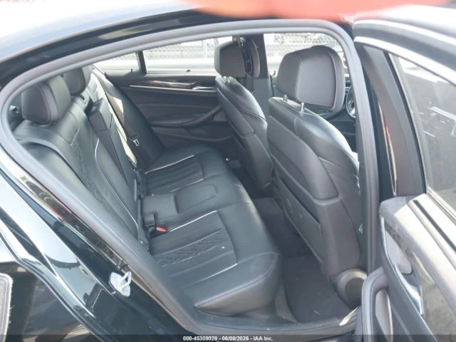 BMW 550 * M550i* XDRIVE* ПОДГРЕВ* ОБДУХВАНЕ* ПАНОРАМА* , снимка 8 - Автомобили и джипове - 54957050