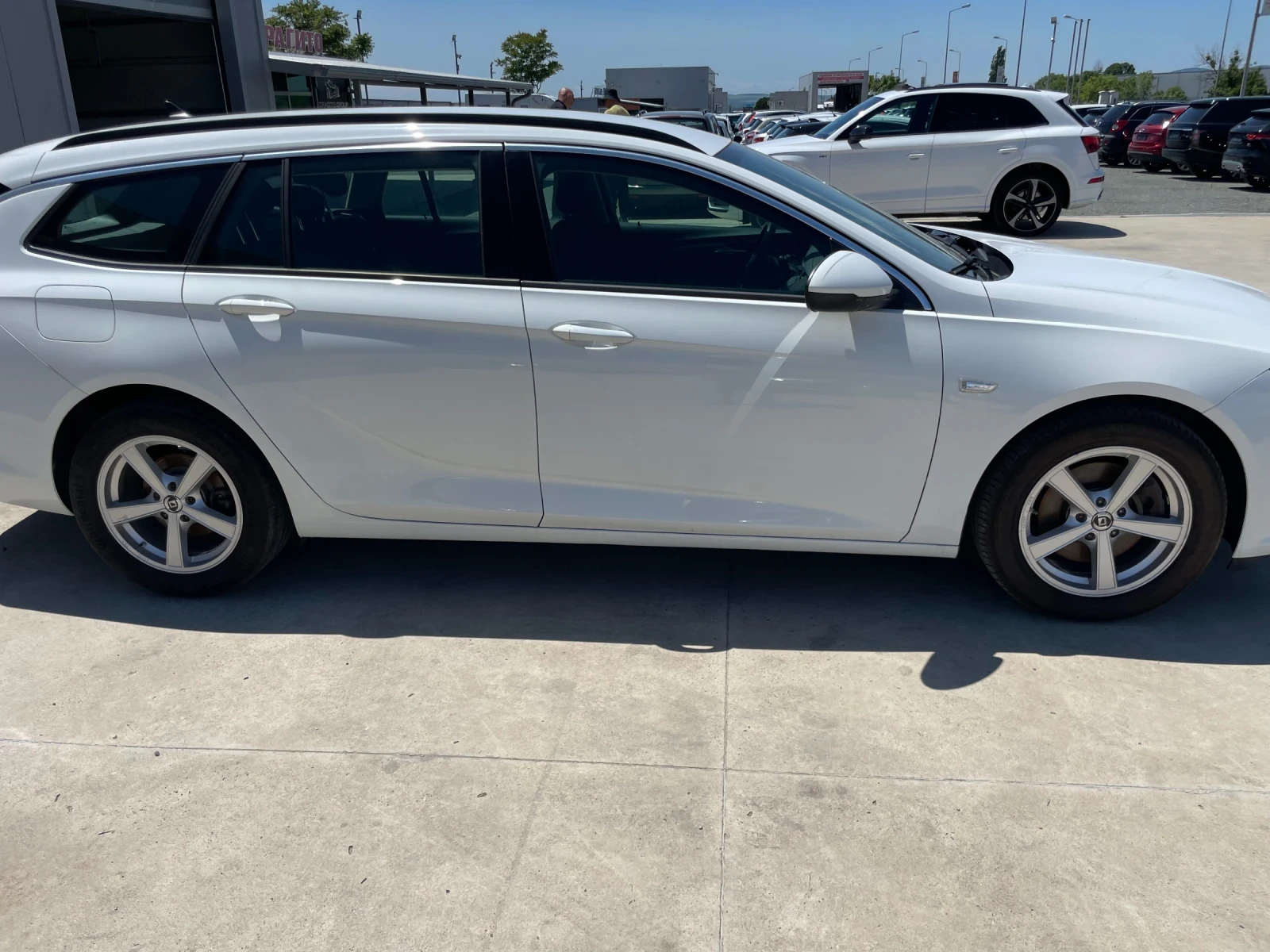 Opel Insignia 2.0 AUTO 170 PS DIST, LANE - изображение 4