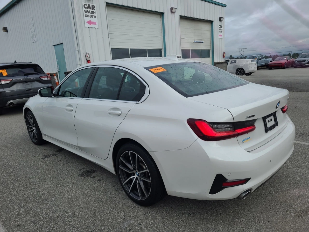 BMW 330 * CARFAX * АВТО КРЕДИТ * ЦЕНА ДО БГ! - изображение 3