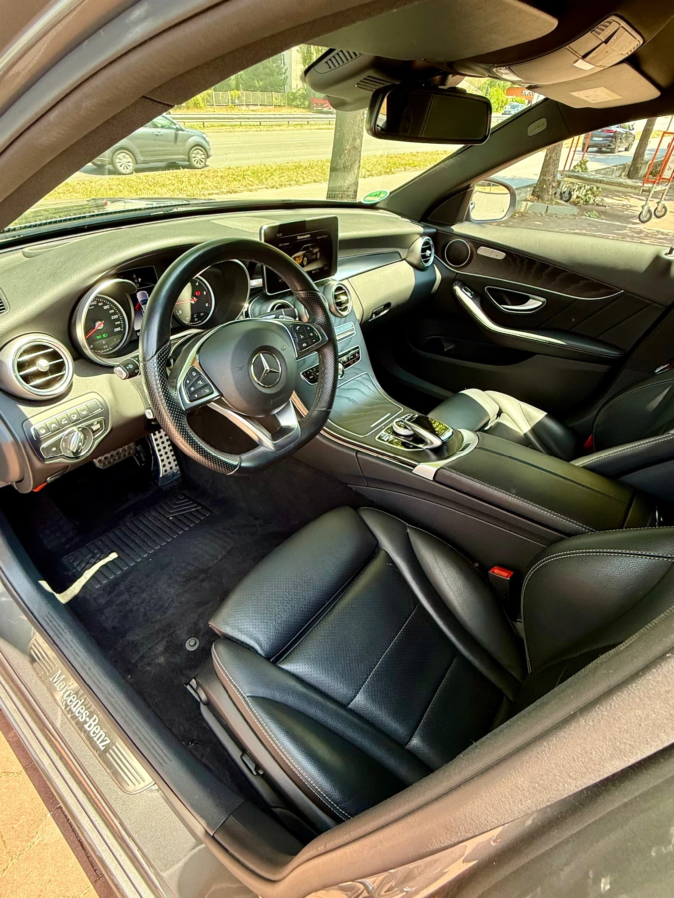 Mercedes-Benz C 220 AMG / 360 / DISTRONIC / HEADUP - изображение 7
