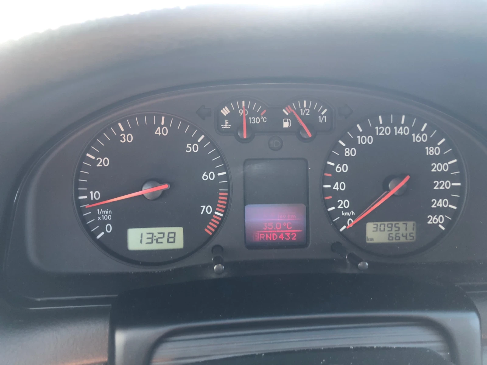 VW Passat  - изображение 9