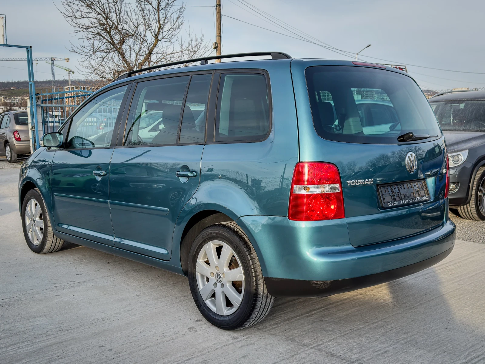 VW Touran 1.9 TDI - 105k.c. - 6ck. | Mobile.bg � ����������� 6