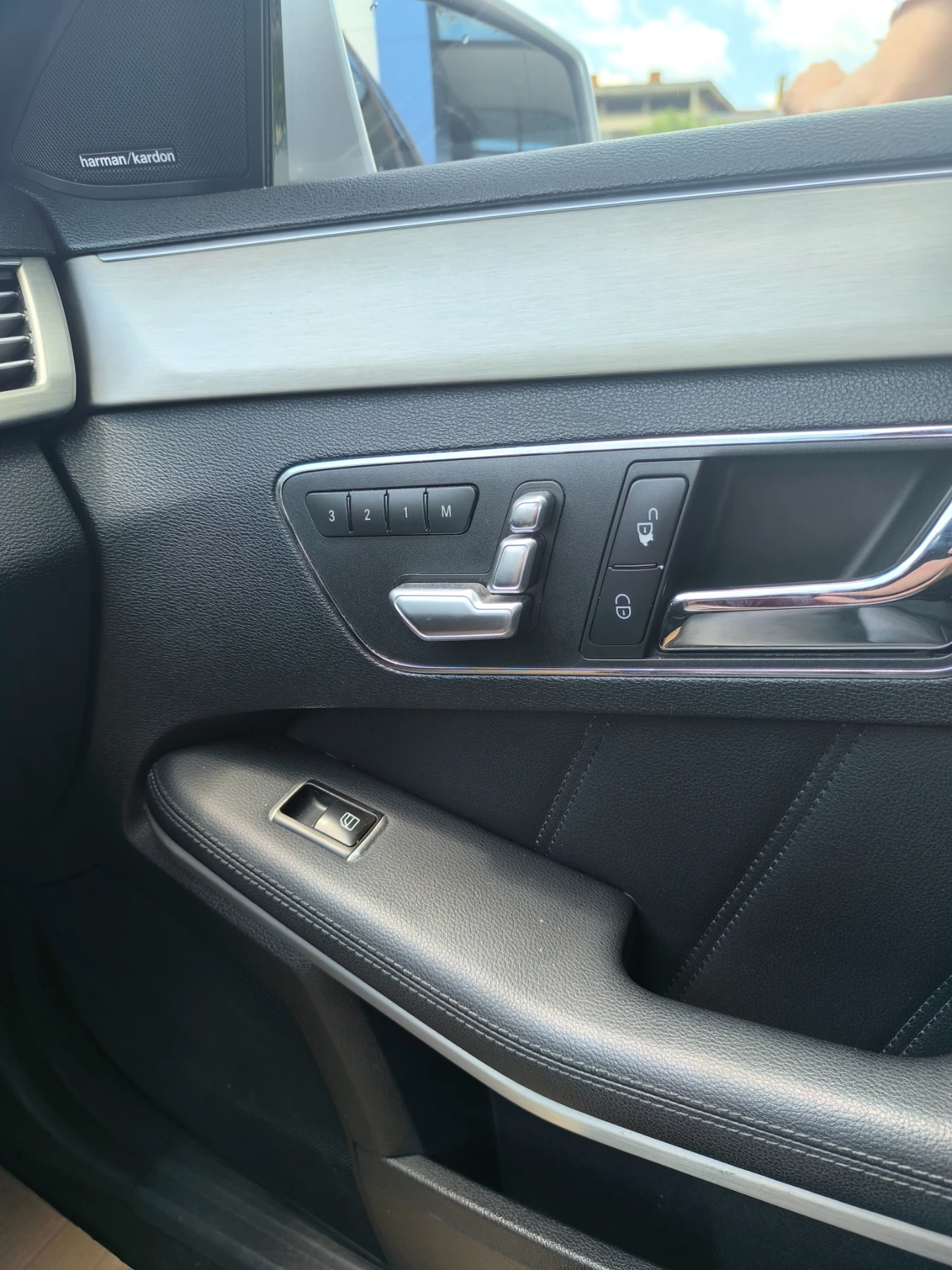 Mercedes-Benz E 350 3.5 cdi AMG, снимка 3 - Автомобили и джипове - 55069266