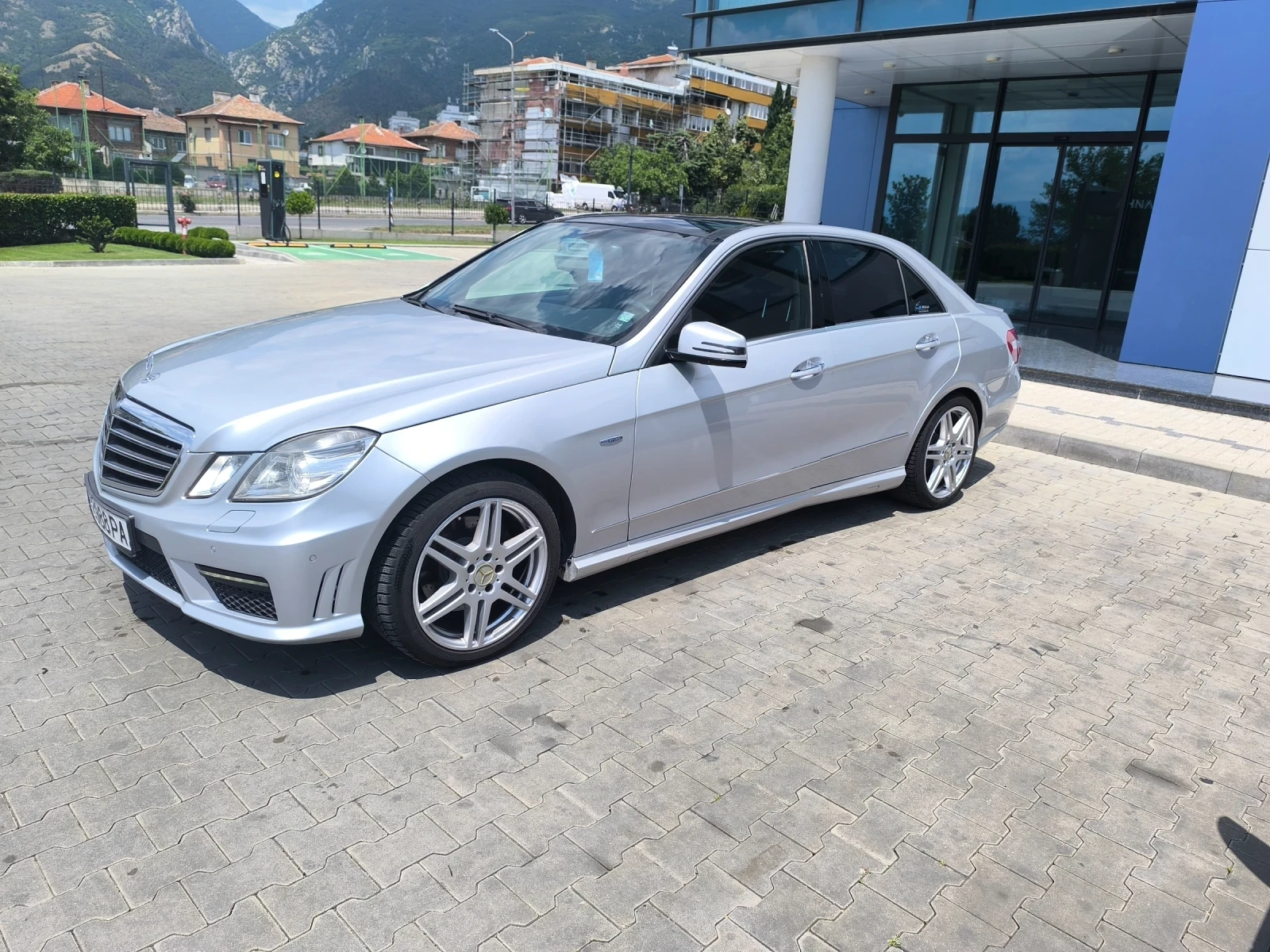 Mercedes-Benz E 350 3.5 cdi AMG, снимка 15 - Автомобили и джипове - 55069266