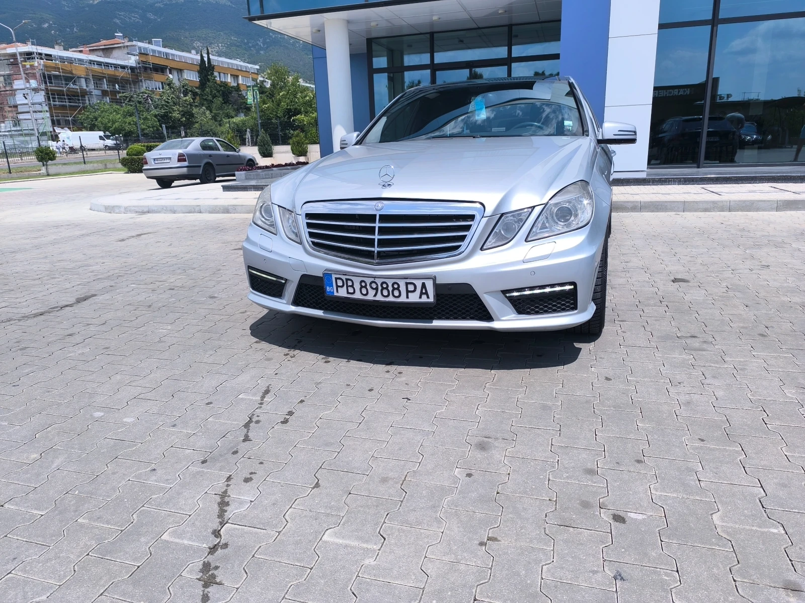 Mercedes-Benz E 350 3.5 cdi AMG, снимка 16 - Автомобили и джипове - 55069266