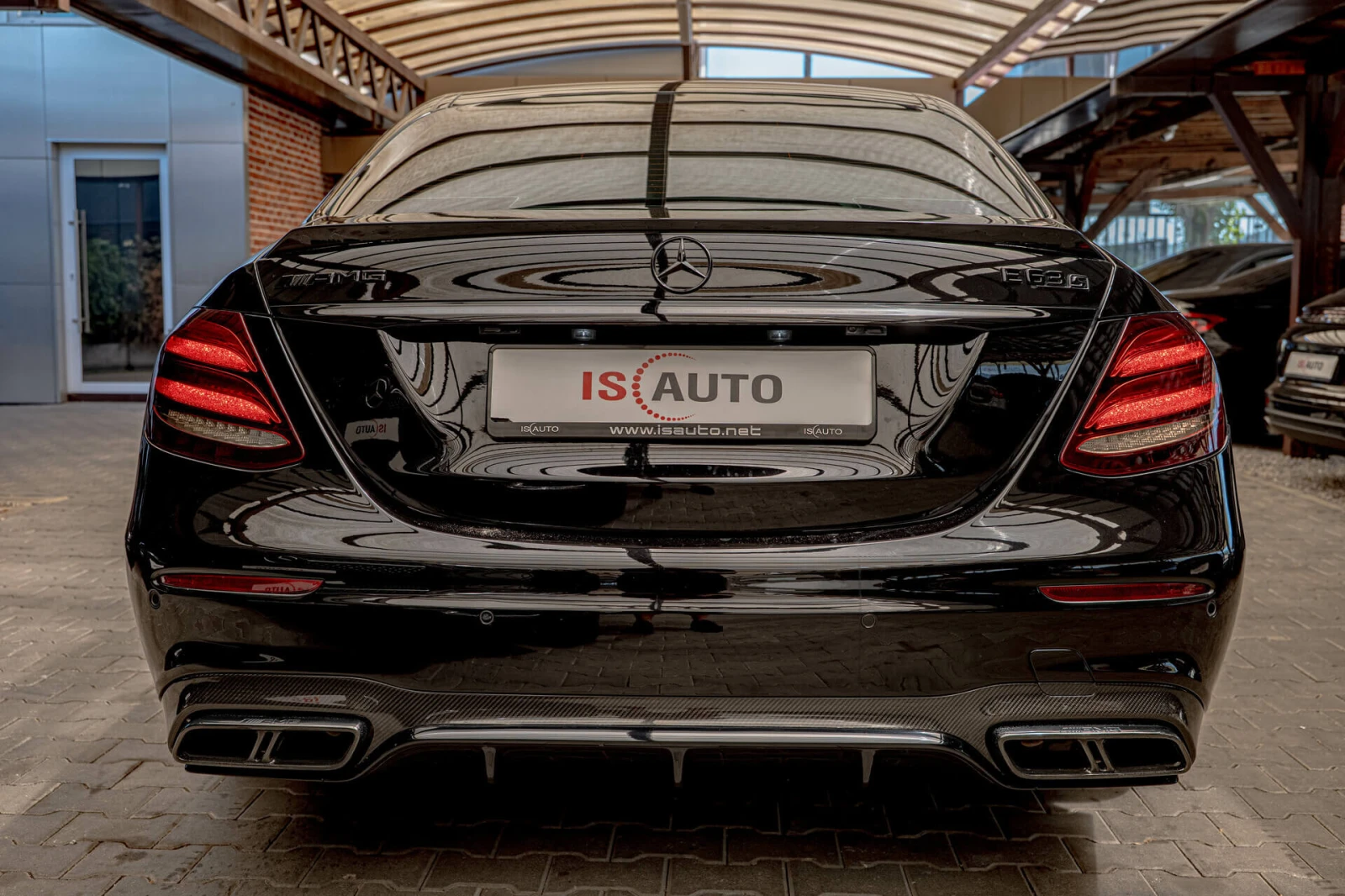 Mercedes-Benz E 63 AMG S/3D Burmester/Панорама/Карбон/Керамика/Обдухване, снимка 4 - Автомобили и джипове - 55073225