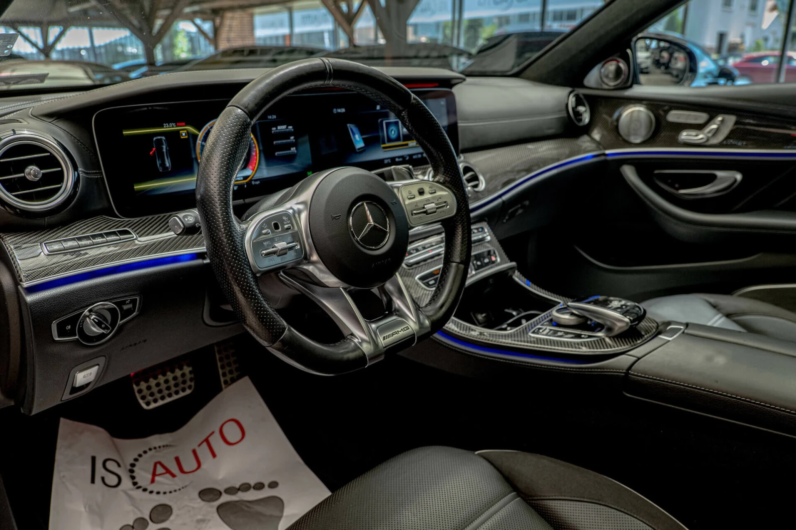 Mercedes-Benz E 63 AMG S/3D Burmester/Панорама/Карбон/Керамика/Обдухване, снимка 7 - Автомобили и джипове - 55073225