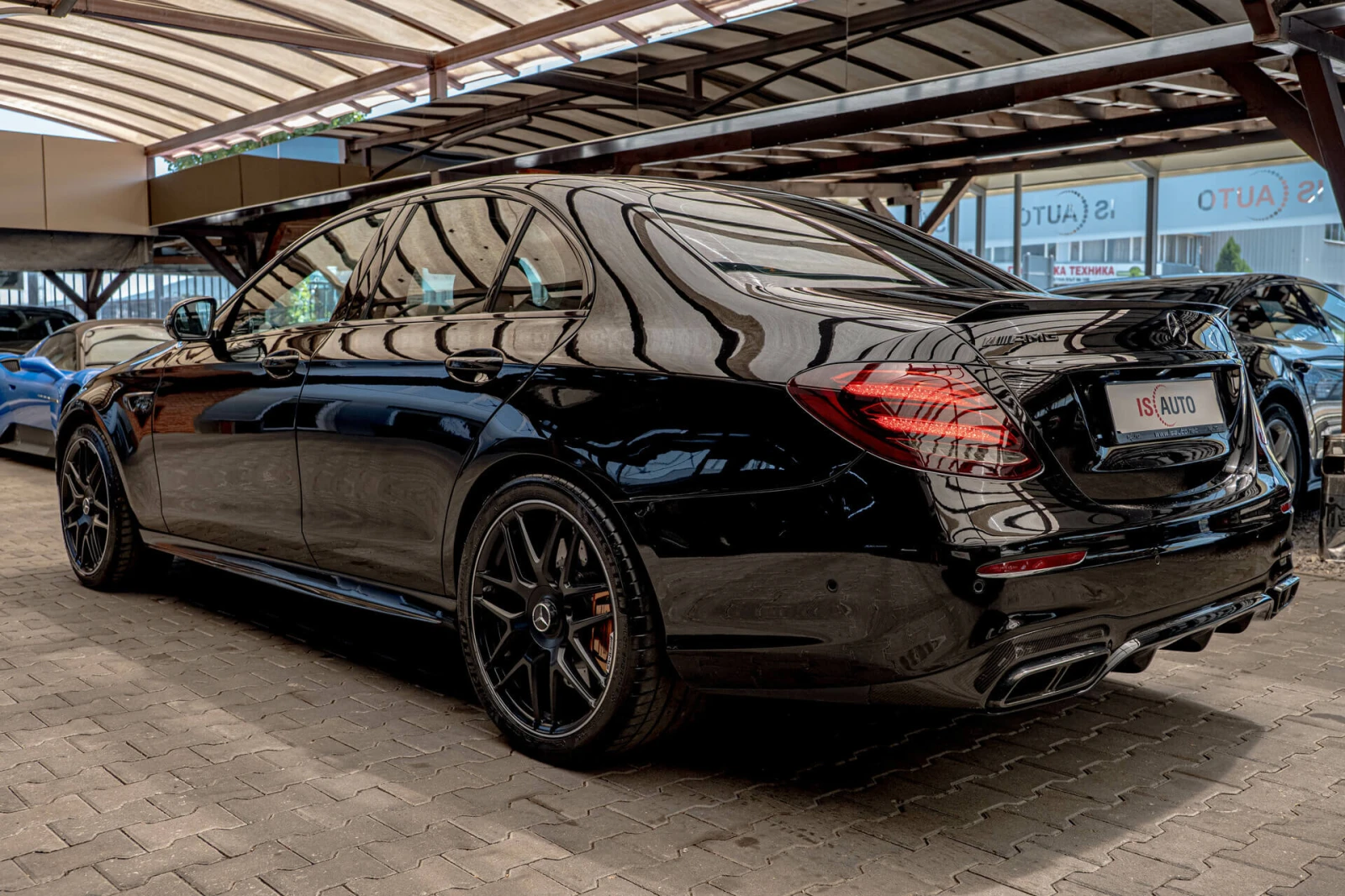 Mercedes-Benz E 63 AMG S/3D Burmester/Панорама/Карбон/Керамика/Обдухване, снимка 6 - Автомобили и джипове - 55073225