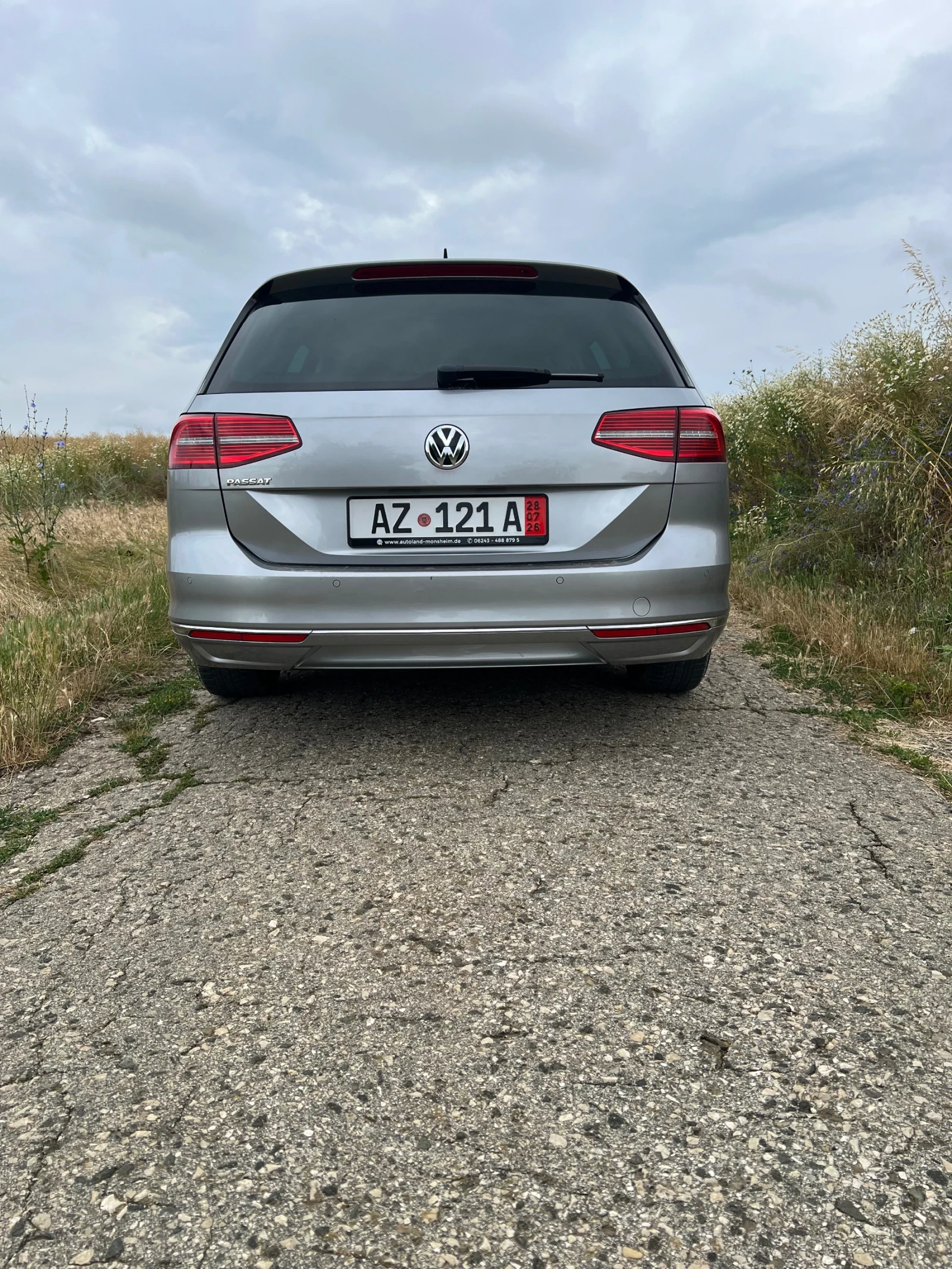 VW Passat Passat Variant Highline 2.0 TDI 150 к.с. MT6, снимка 5 - Автомобили и джипове - 55152842