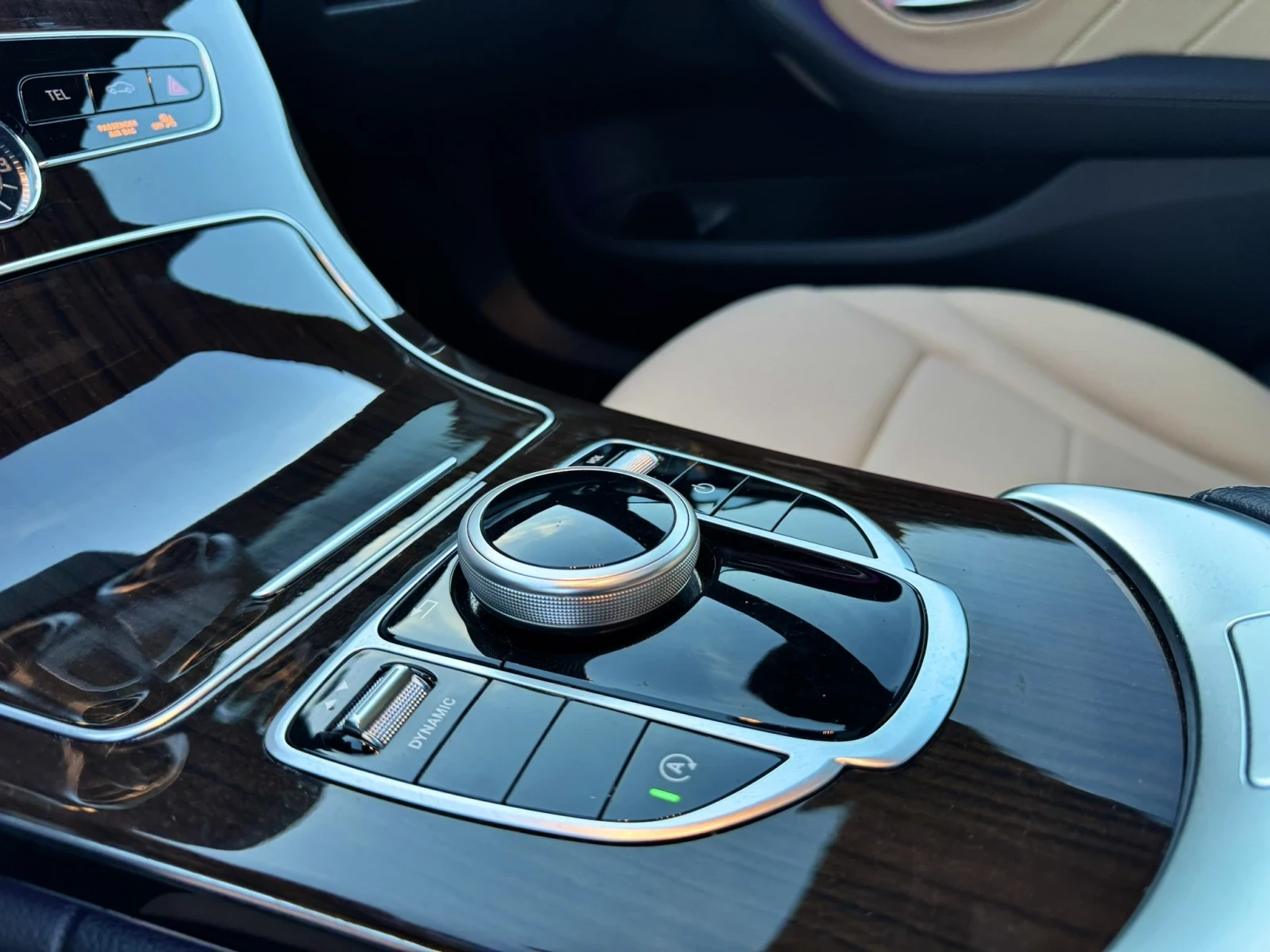 Mercedes-Benz C 300, снимка 14 - Автомобили и джипове - 55226291