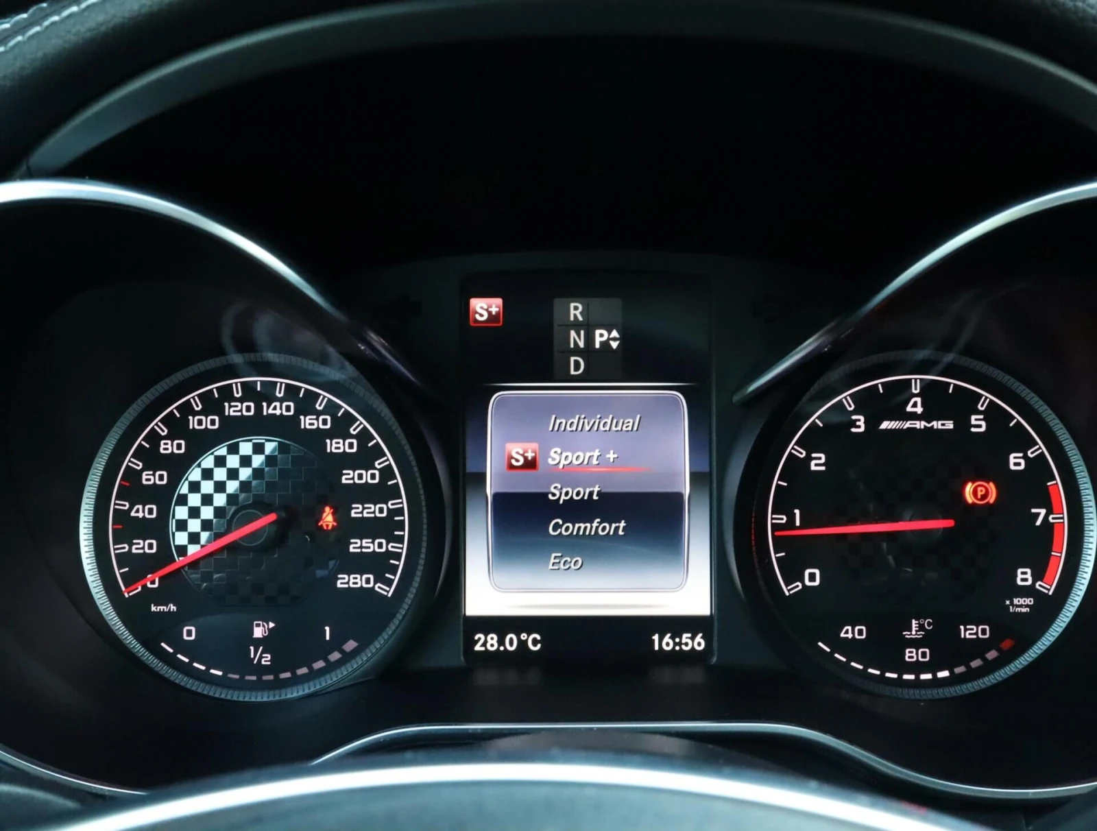 Mercedes-Benz C 43 AMG 4Matic/Обдухване/Карбон/Дистроник/Burmester/Pano./, снимка 16 - Автомобили и джипове - 55235690