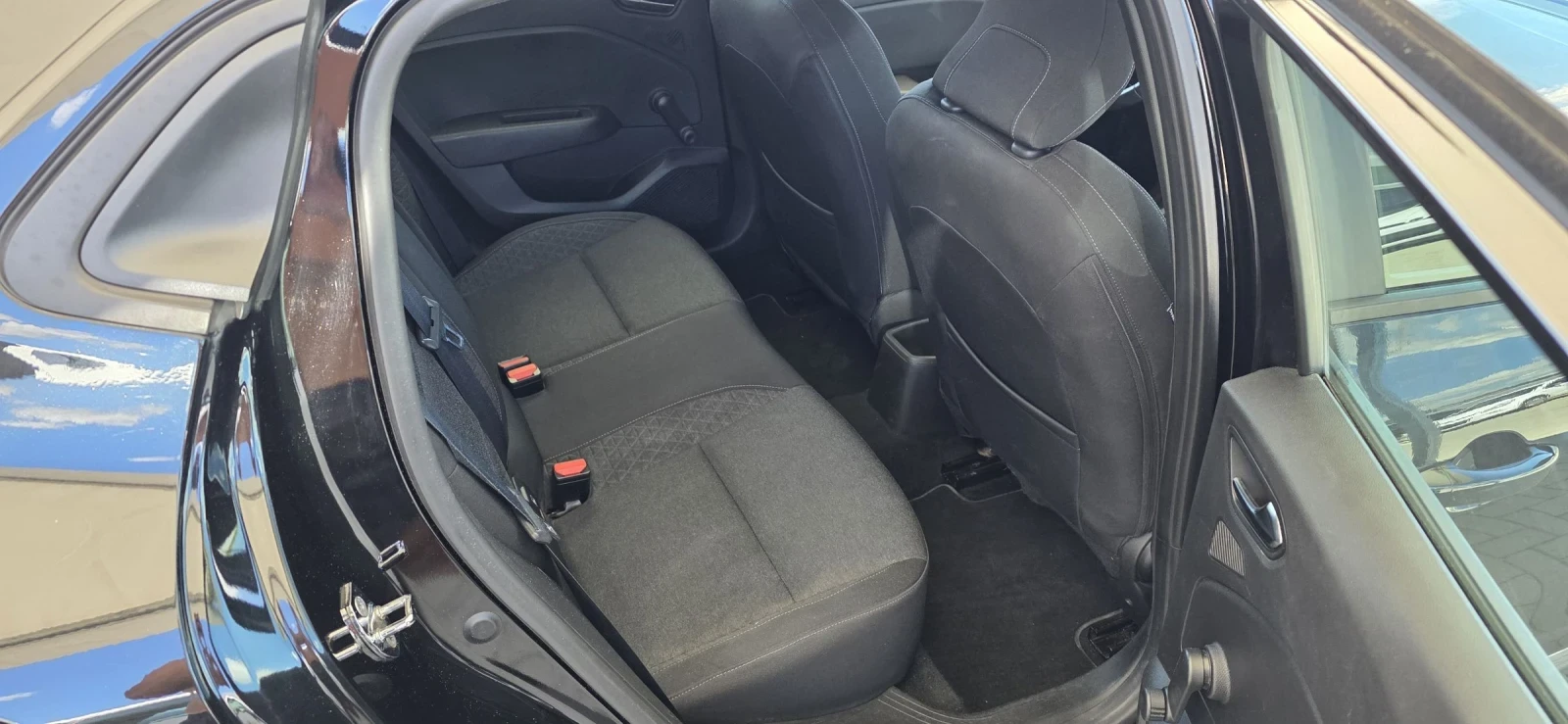 Renault Clio 1.5DCI-85 NAVI* LED* EURO6, снимка 8 - Автомобили и джипове - 55275462