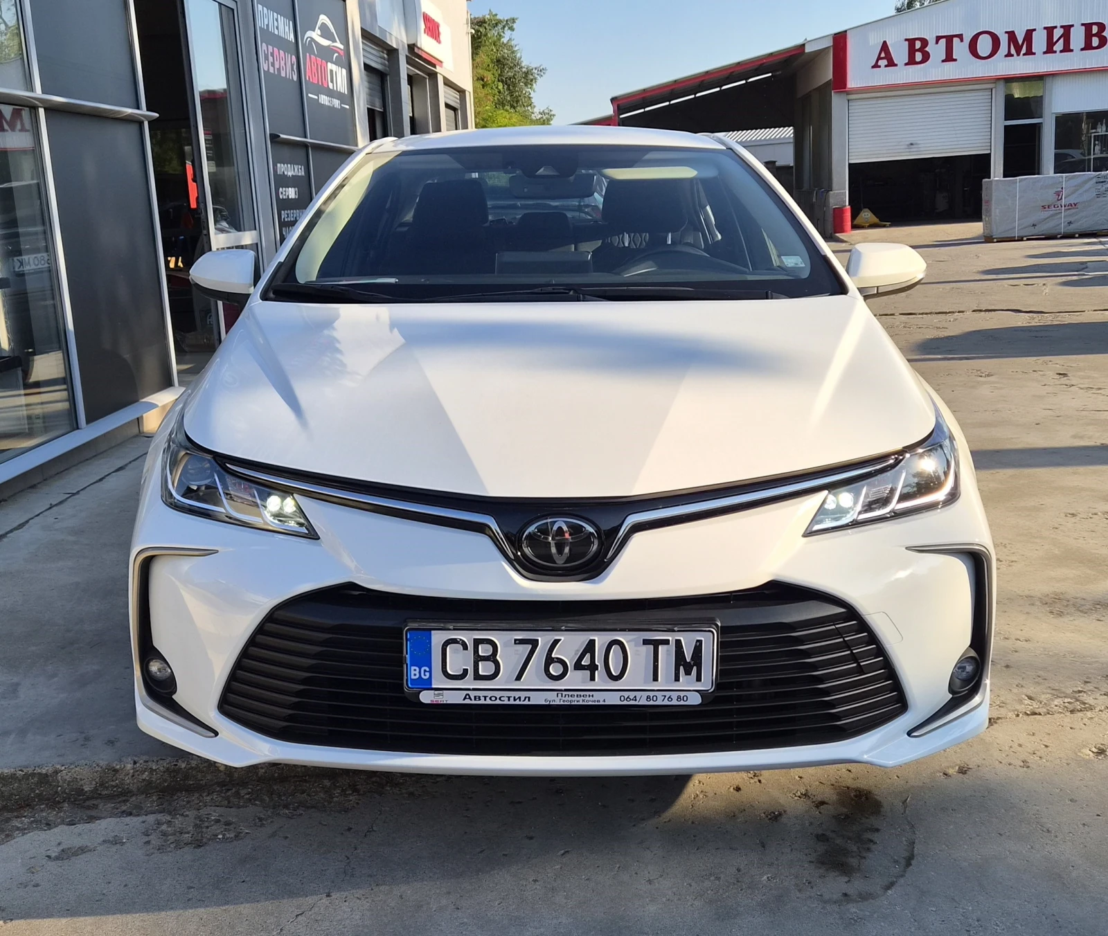 Toyota Corolla ГАРАНЦИЯ  64324km.  1.5 (125 Hp), снимка 2 - Автомобили и джипове - 55496838