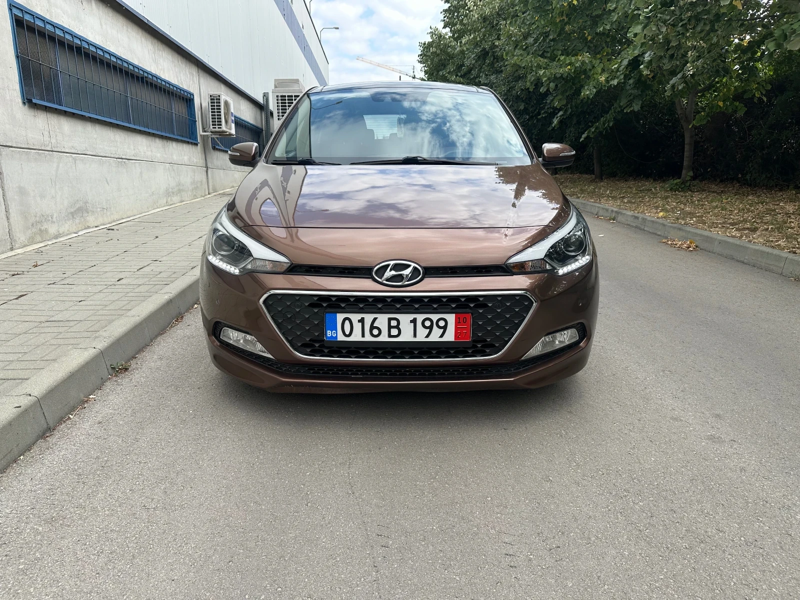 Hyundai I20 1.3i, снимка 3 - Автомобили и джипове - 55670605
