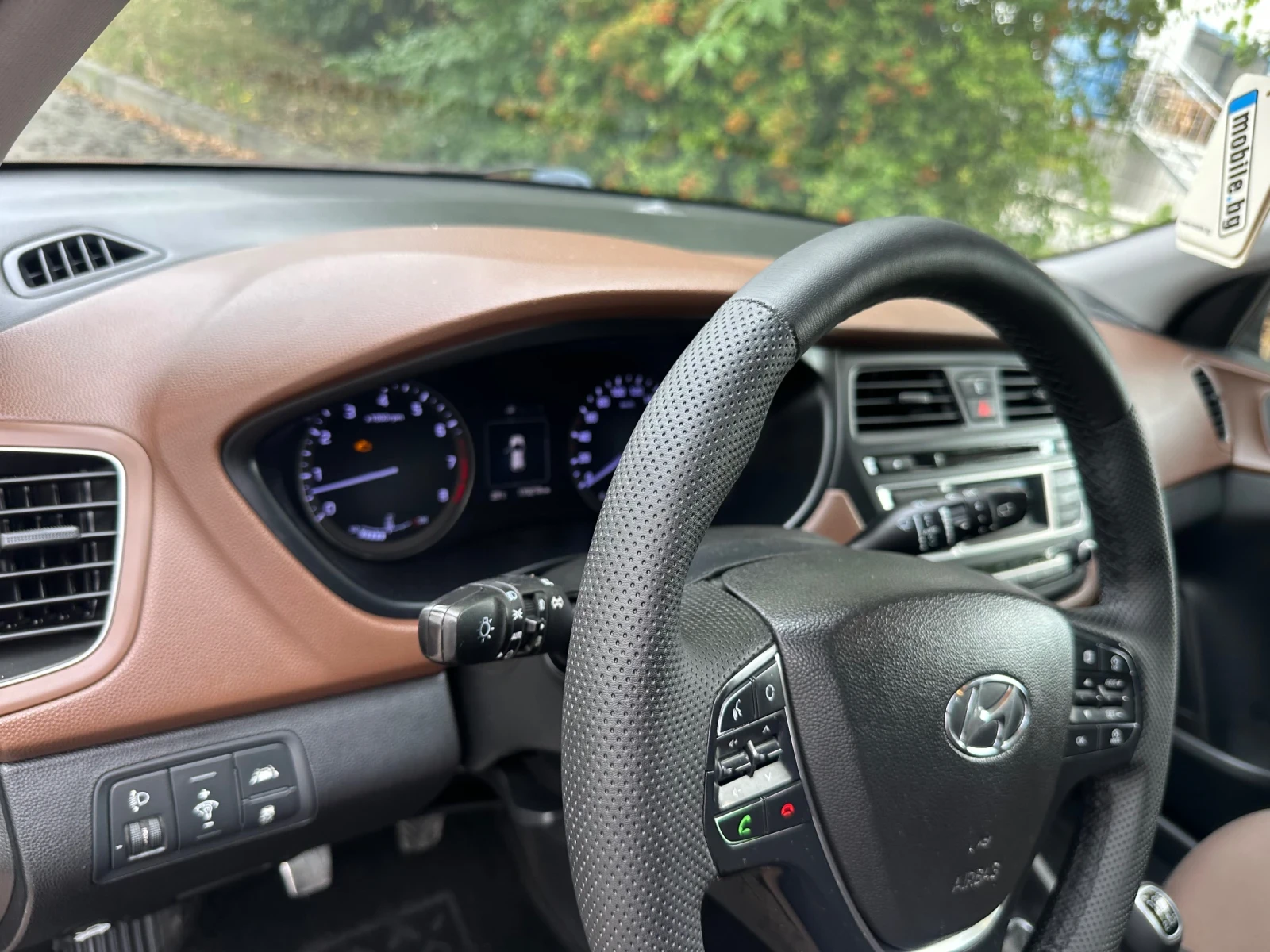 Hyundai I20 1.3i, снимка 12 - Автомобили и джипове - 55670605