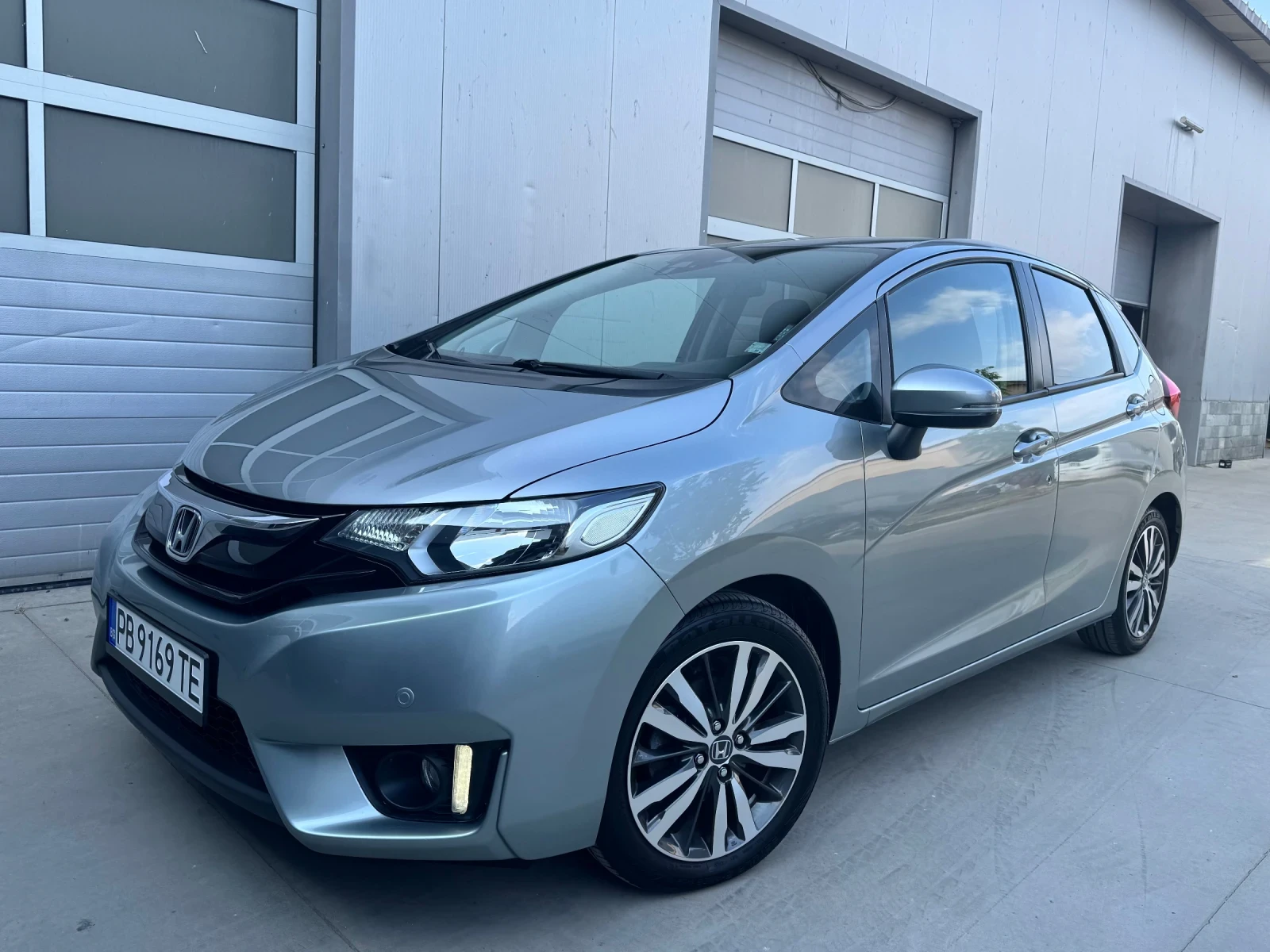 Honda Jazz 1.3i-VTEC AUTOMATIC