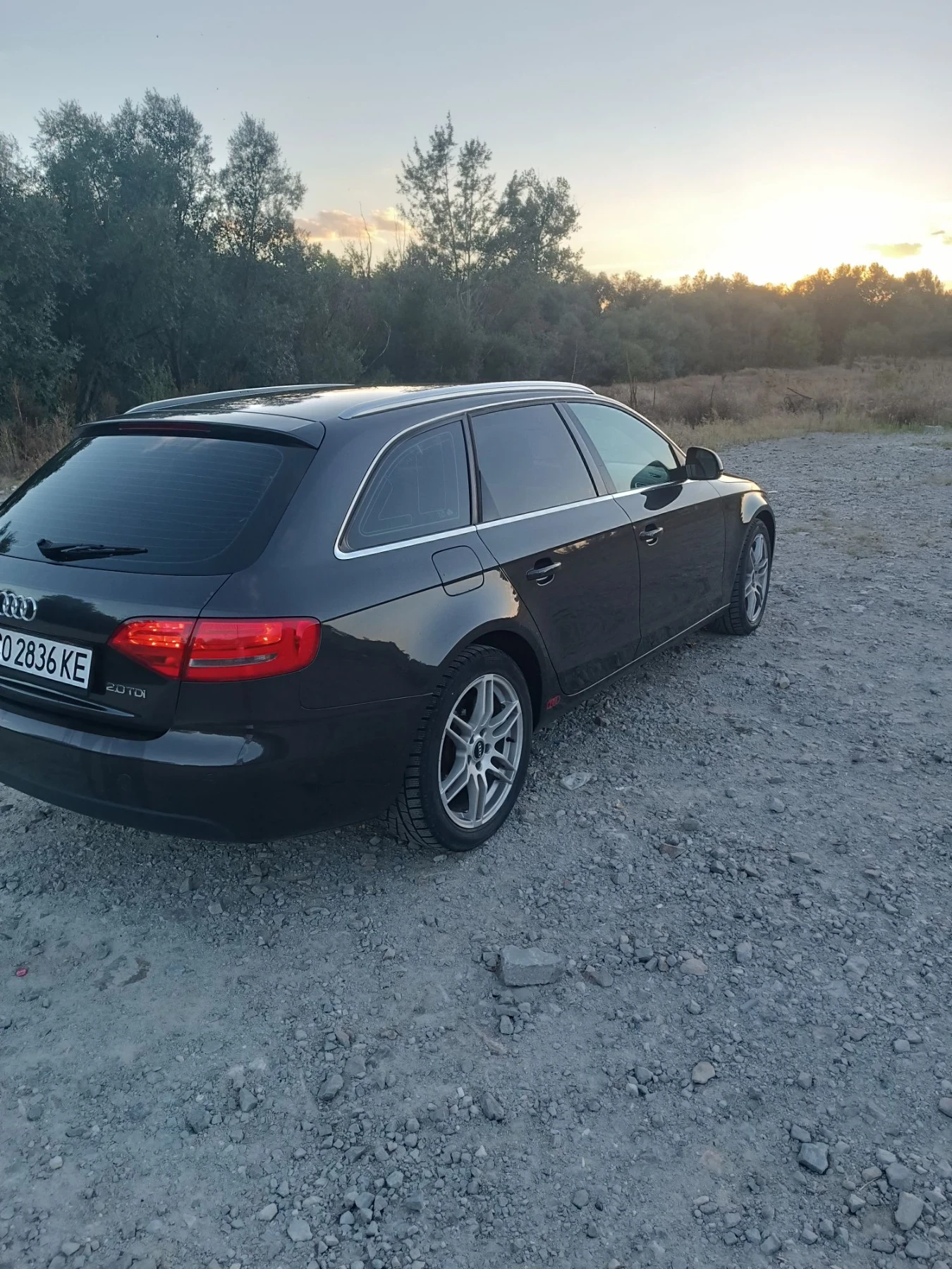Audi A4 2.0 143кс, снимка 4 - Автомобили и джипове - 55960075