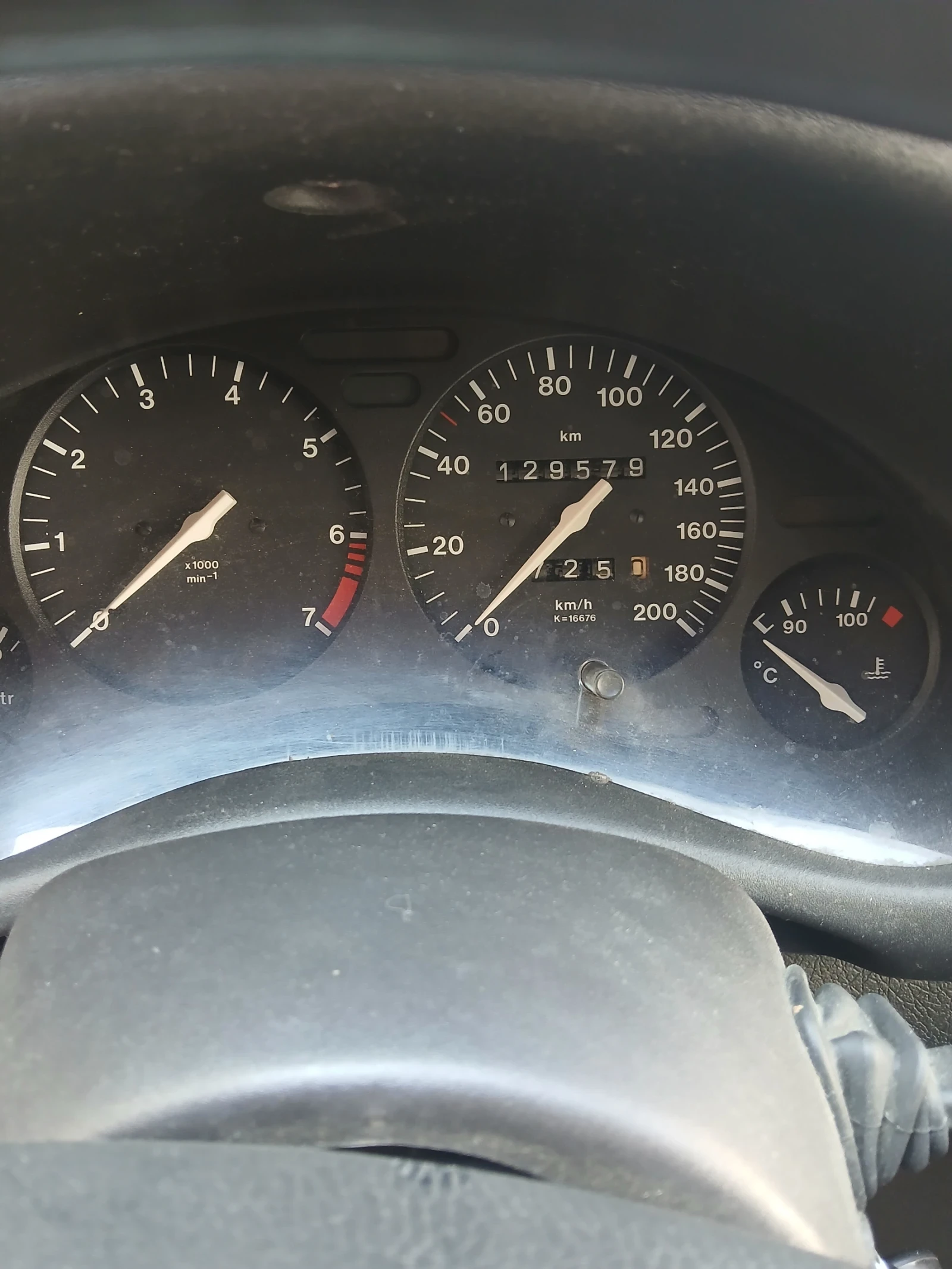Opel Corsa Комби, снимка 9 - Автомобили и джипове - 55968492