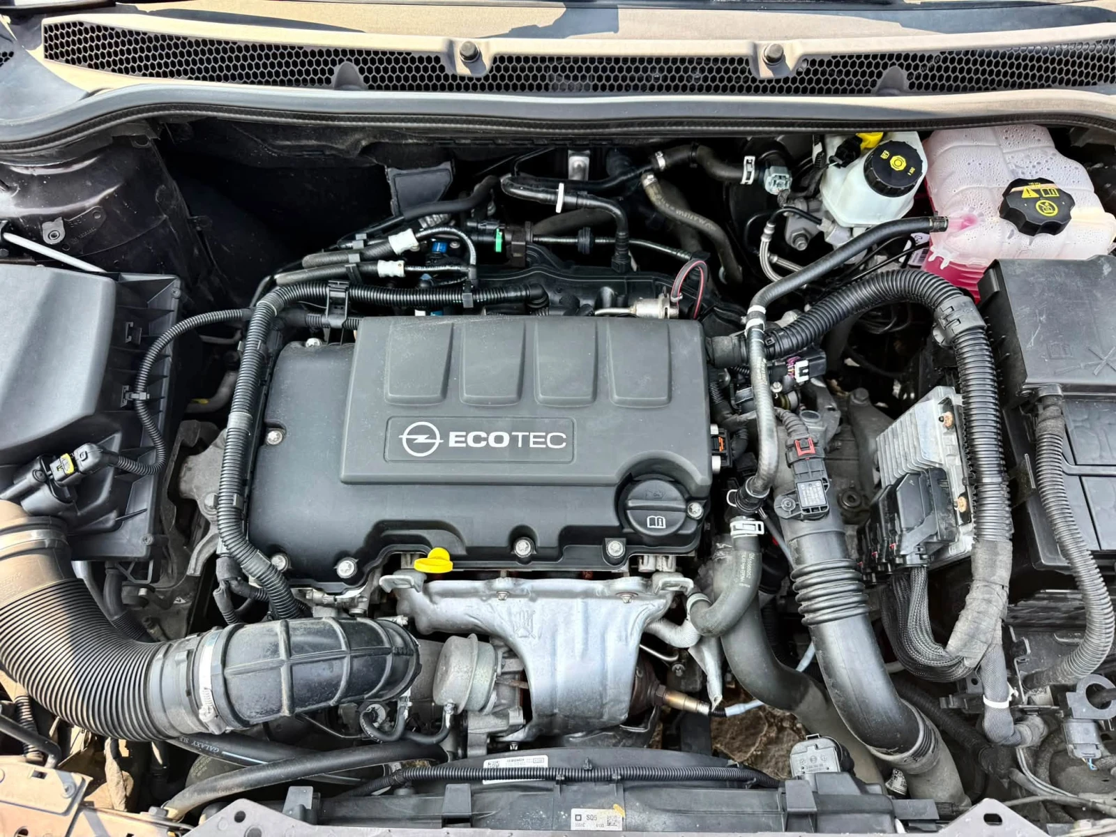 Opel Astra 1.4 88хил.км, снимка 16 - Автомобили и джипове - 56039975