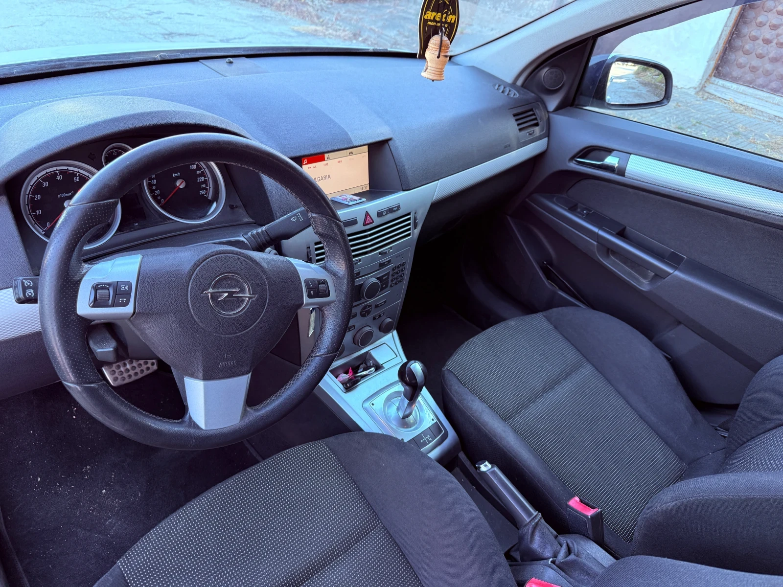 Opel Astra Astra H, снимка 10 - Автомобили и джипове - 56324316