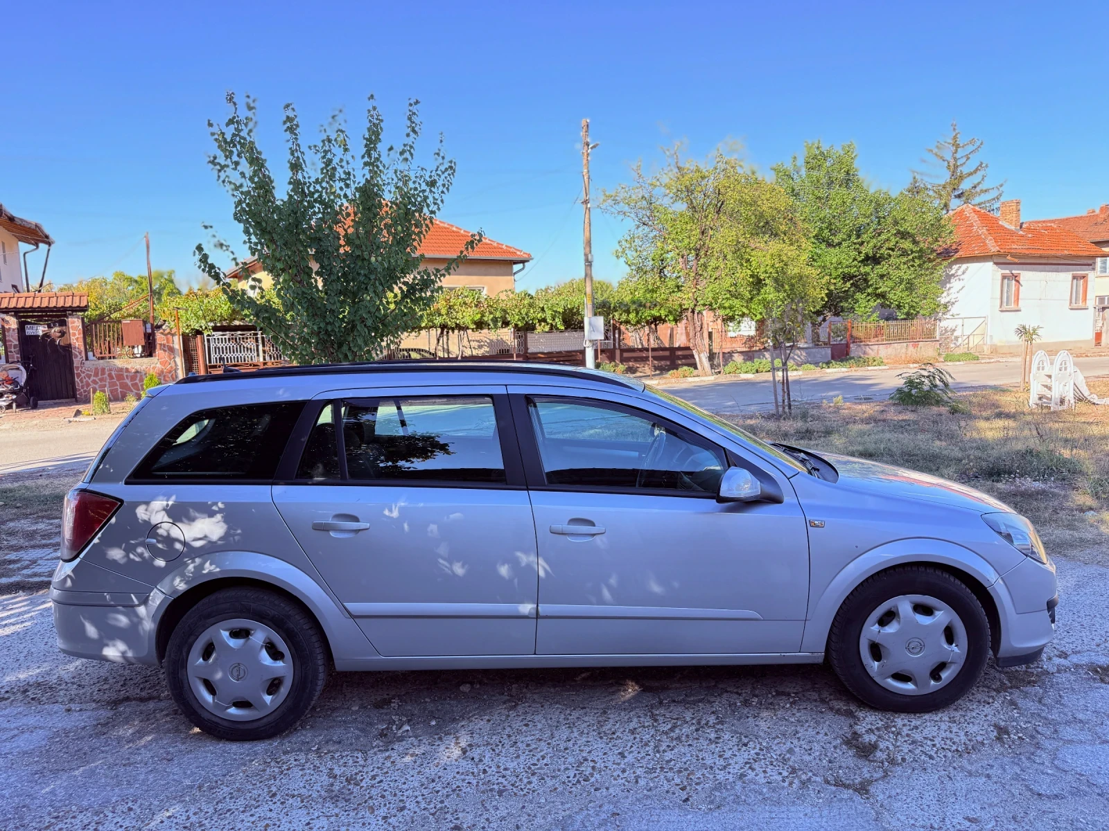 Opel Astra Astra H, снимка 6 - Автомобили и джипове - 56324316