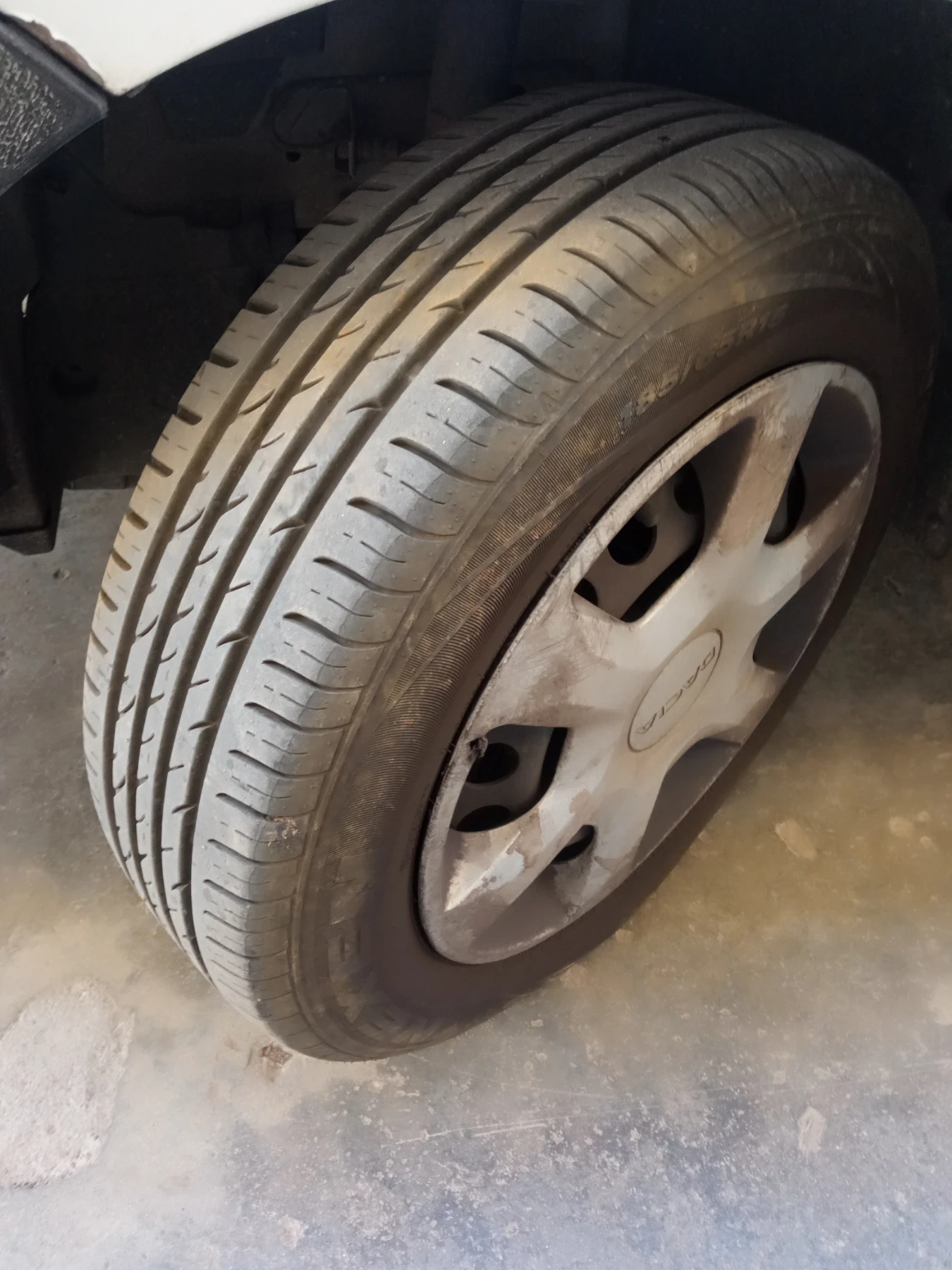 Dacia Dokker 1.6 газ, снимка 10 - Автомобили и джипове - 56360134