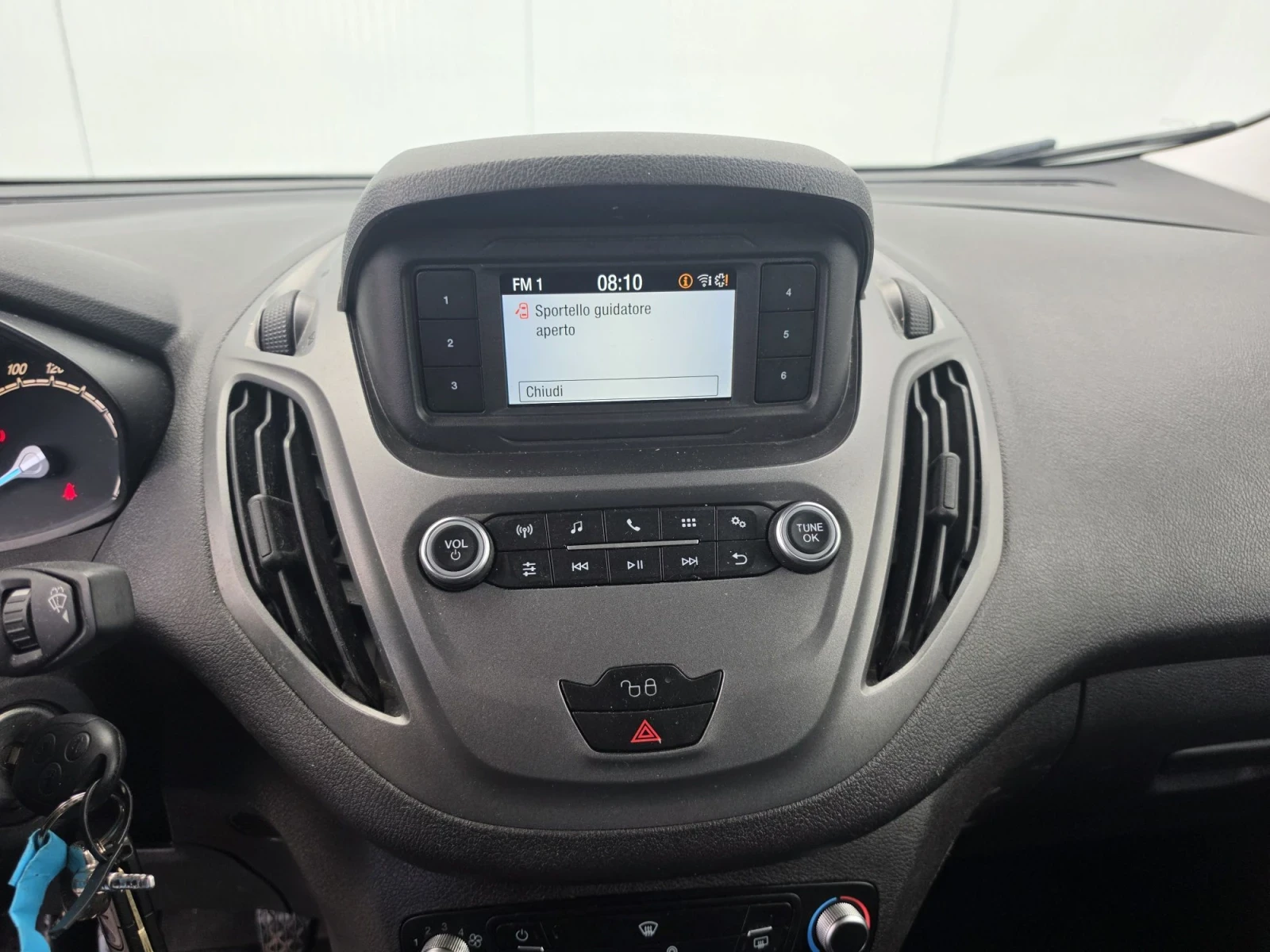 Ford Courier 1.5TDCI 57000km, снимка 11 - Автомобили и джипове - 56621087