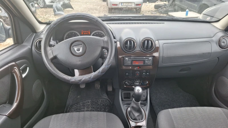 Dacia Duster 1.6 GAZ INJEKCI, снимка 6 - Автомобили и джипове - 48248102