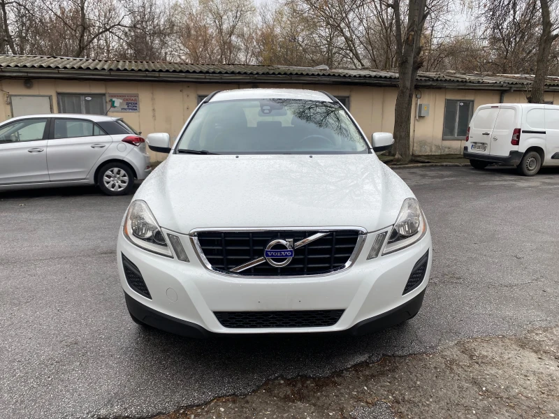 Volvo XC60 2.0d-automat, снимка 2 - Автомобили и джипове - 48316603