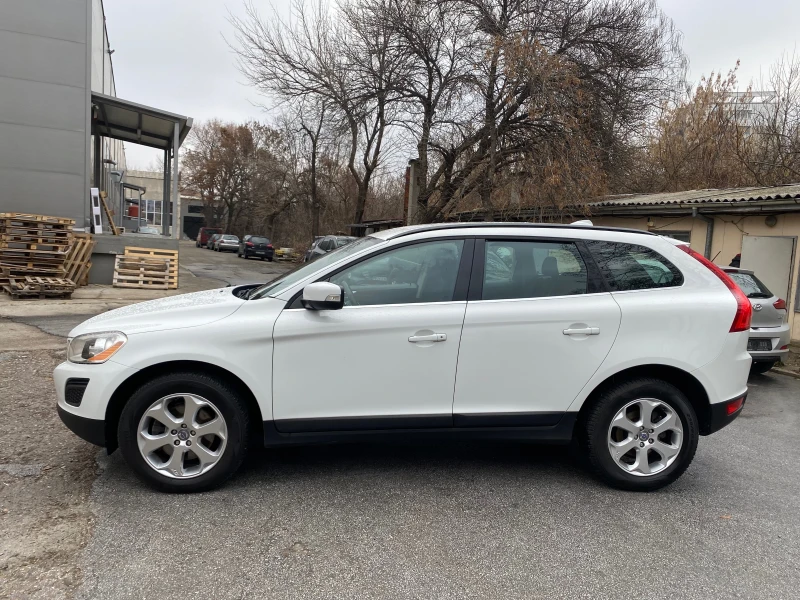 Volvo XC60 2.0d-automat, снимка 4 - Автомобили и джипове - 48316603