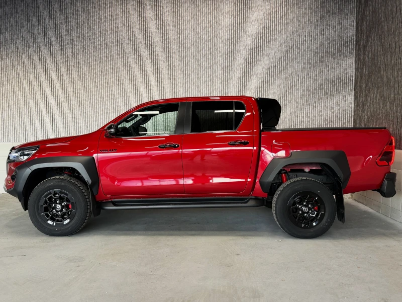 Toyota Hilux GR SPORT II * 2026* 2.8 DOUBLE CAB * НАЛИЧЕН* , снимка 3 - Автомобили и джипове - 51509003