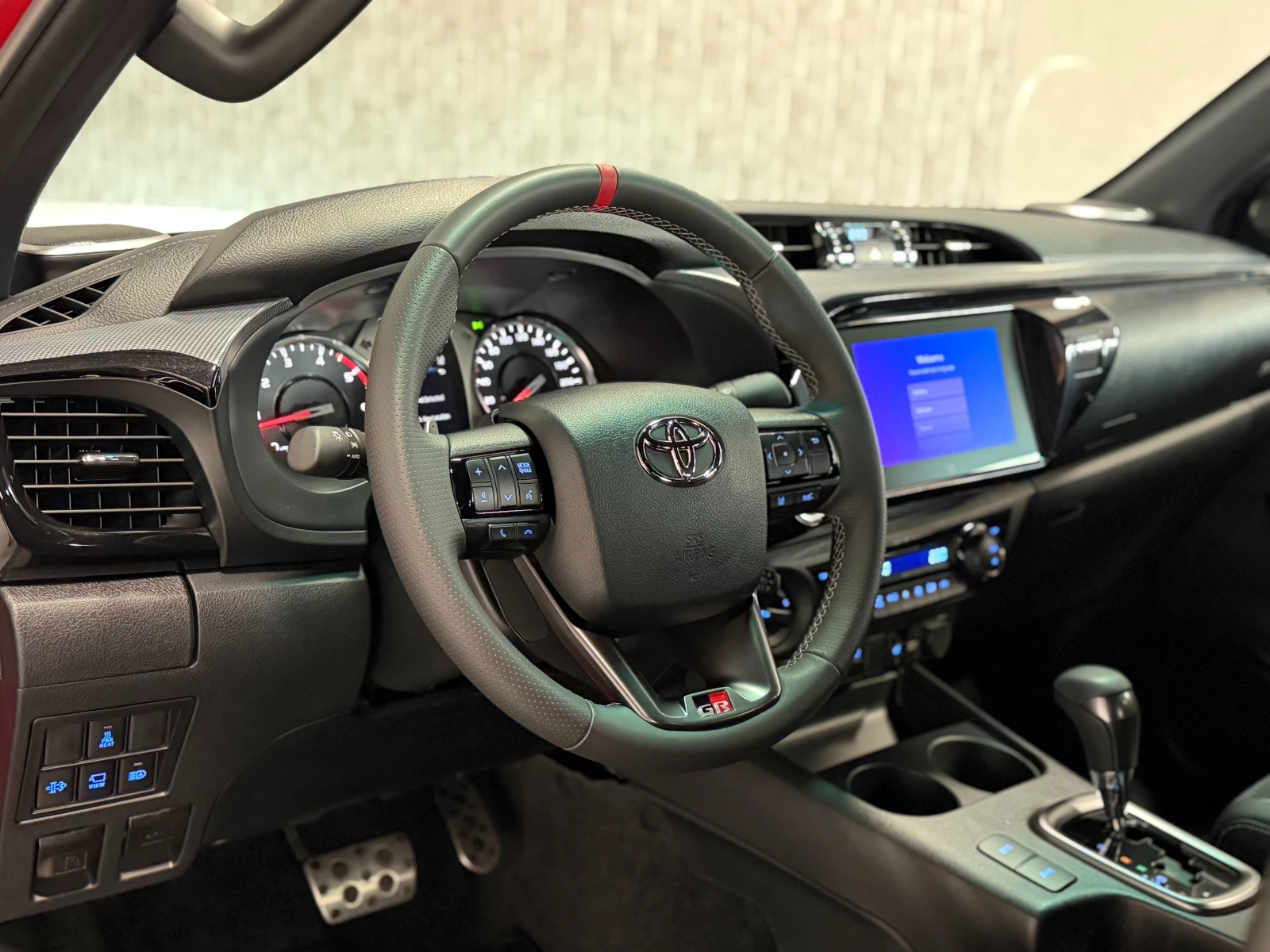 Toyota Hilux GR SPORT II * 2026* 2.8 DOUBLE CAB * �������*  | Mobile.bg � ����������� 8