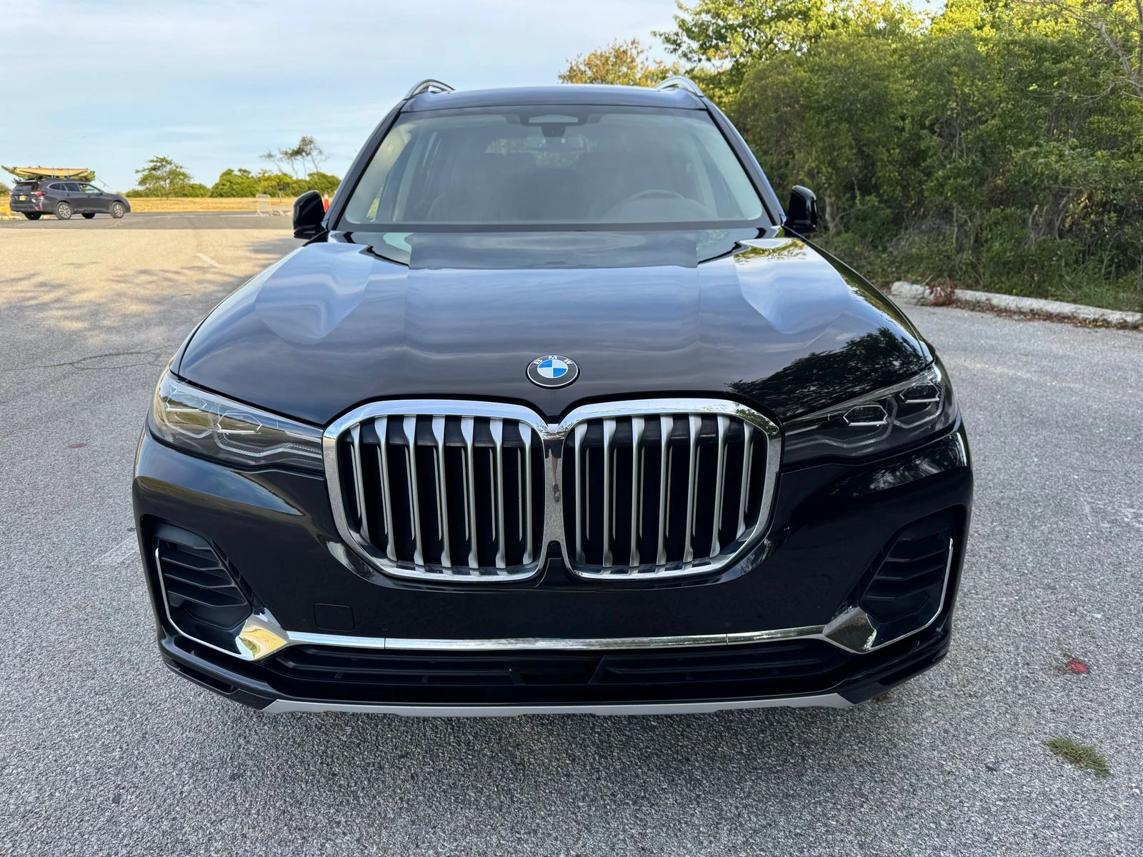 BMW X7 7МЕСТА* ДИСТРОНИК* ПАНО* LANE ASSIST* KEYLESS* CAR | Mobile.bg — изображение 1