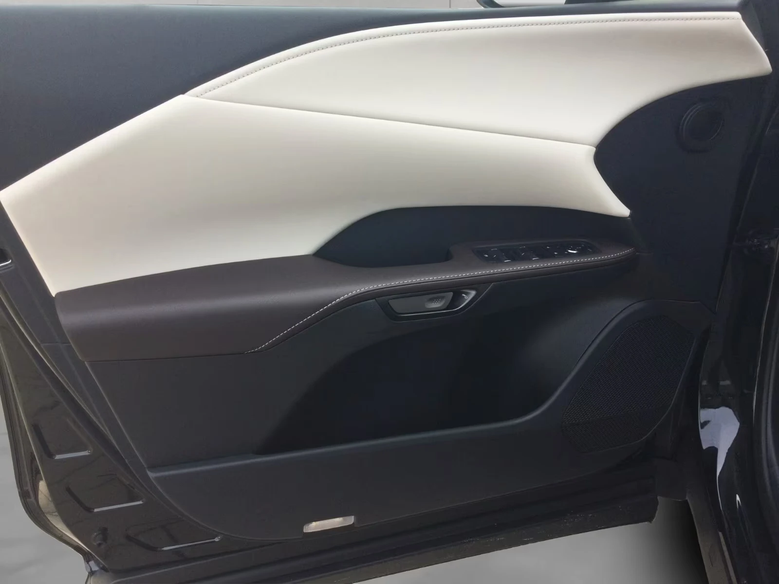 Lexus RX 450h plus EXECUTIVE/292HP/ИЗБОР ЦВЯТ/ВСИЧКИ ЕКСТРИ/PANO/158h, снимка 11 - Автомобили и джипове - 53772717