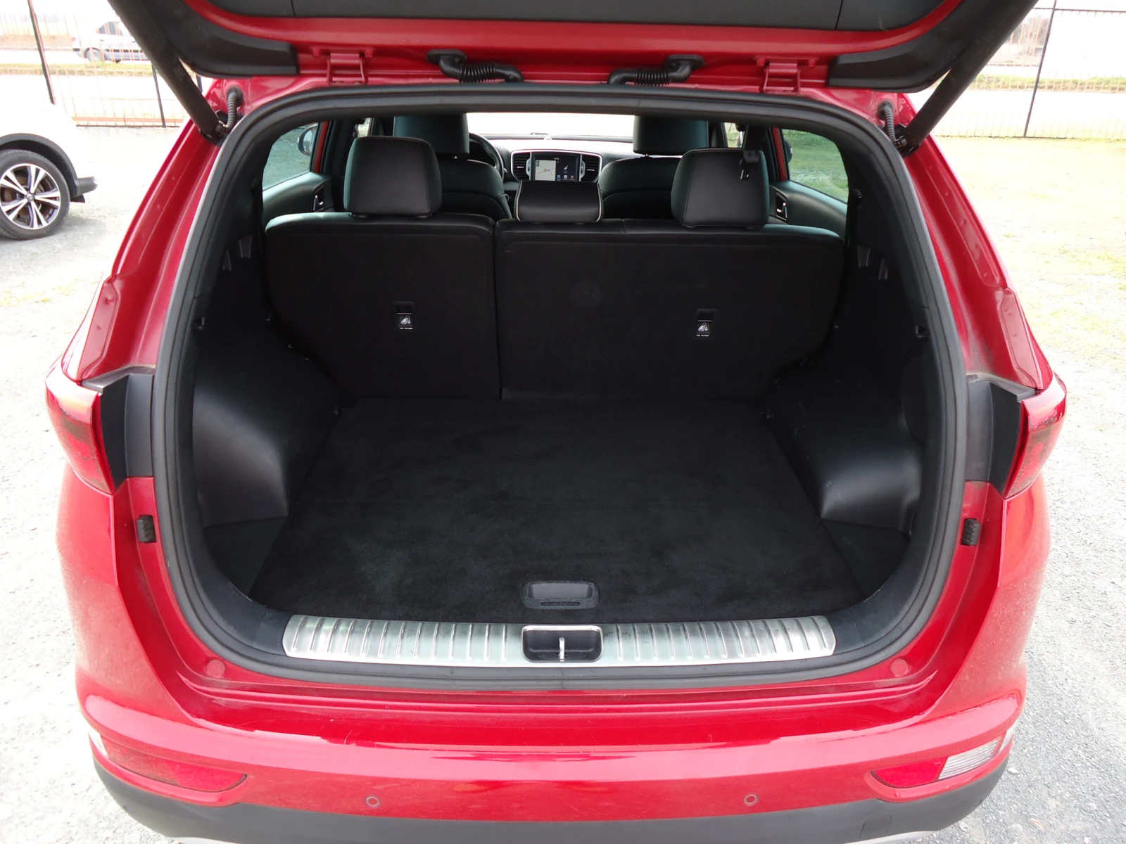 Kia Sportage GT Line 1.7 GRDI Автоматик, Камера, Навигация , снимка 10 - Автомобили и джипове - 53923359