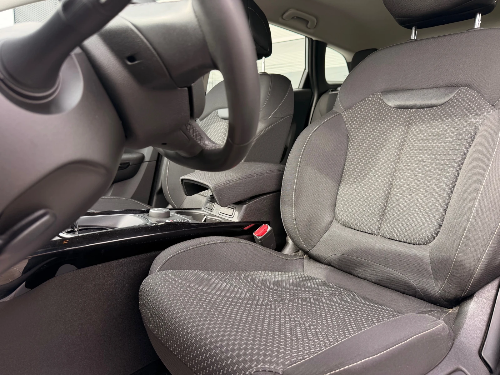 Renault Kadjar 1.3 TCe / 140 к.с. / аutomat / Zen, снимка 10 - Автомобили и джипове - 54229482