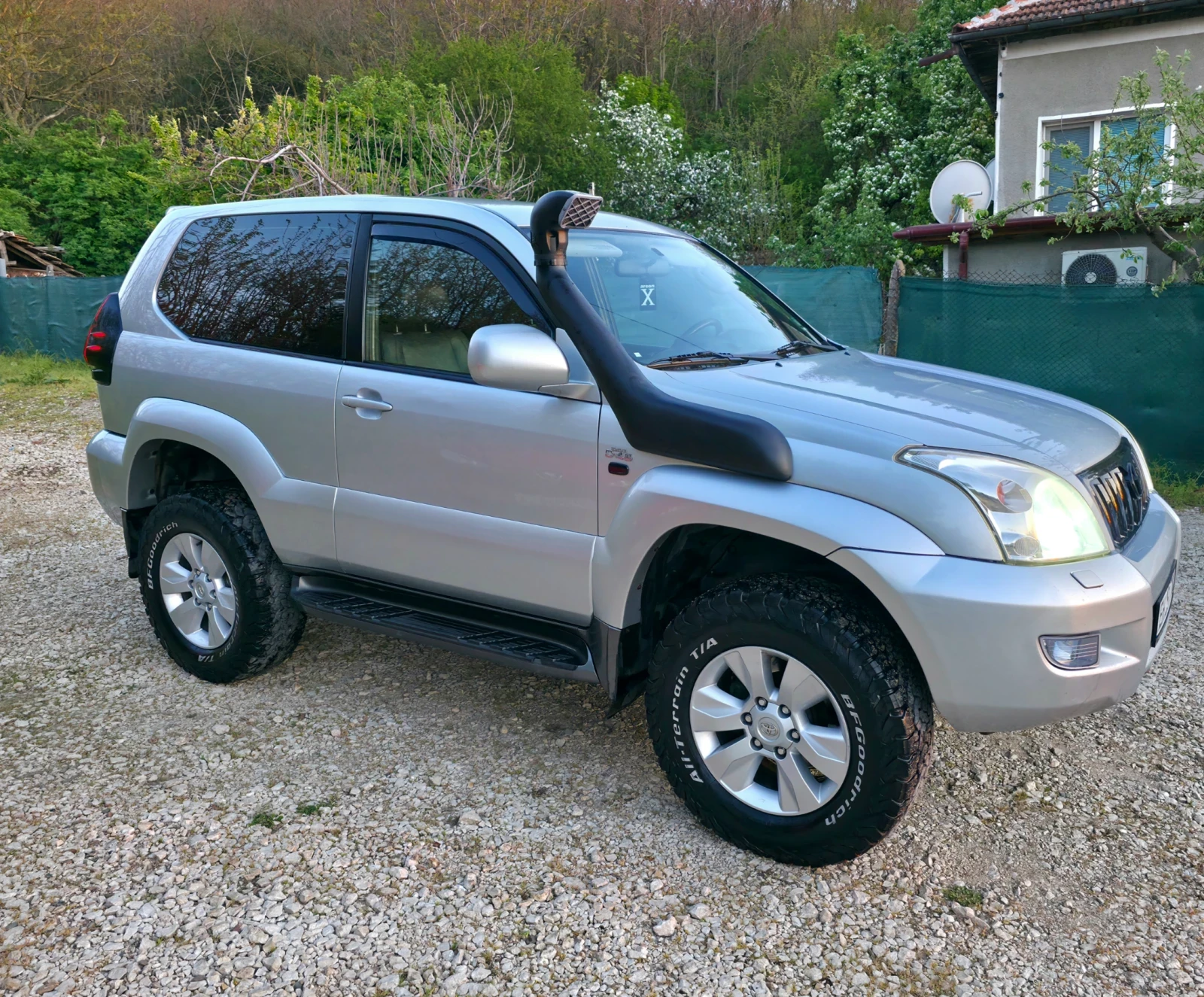 Toyota Land cruiser 3.0, снимка 5 - Автомобили и джипове - 54743738