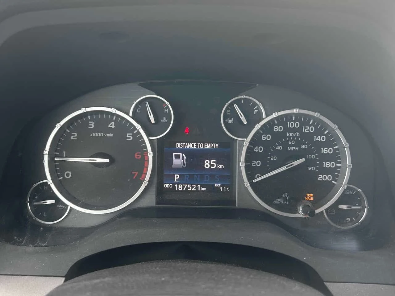Toyota Tundra * SR5 * АВТОКРЕДИТ БЕЗ , снимка 8 - Автомобили и джипове - 54760872