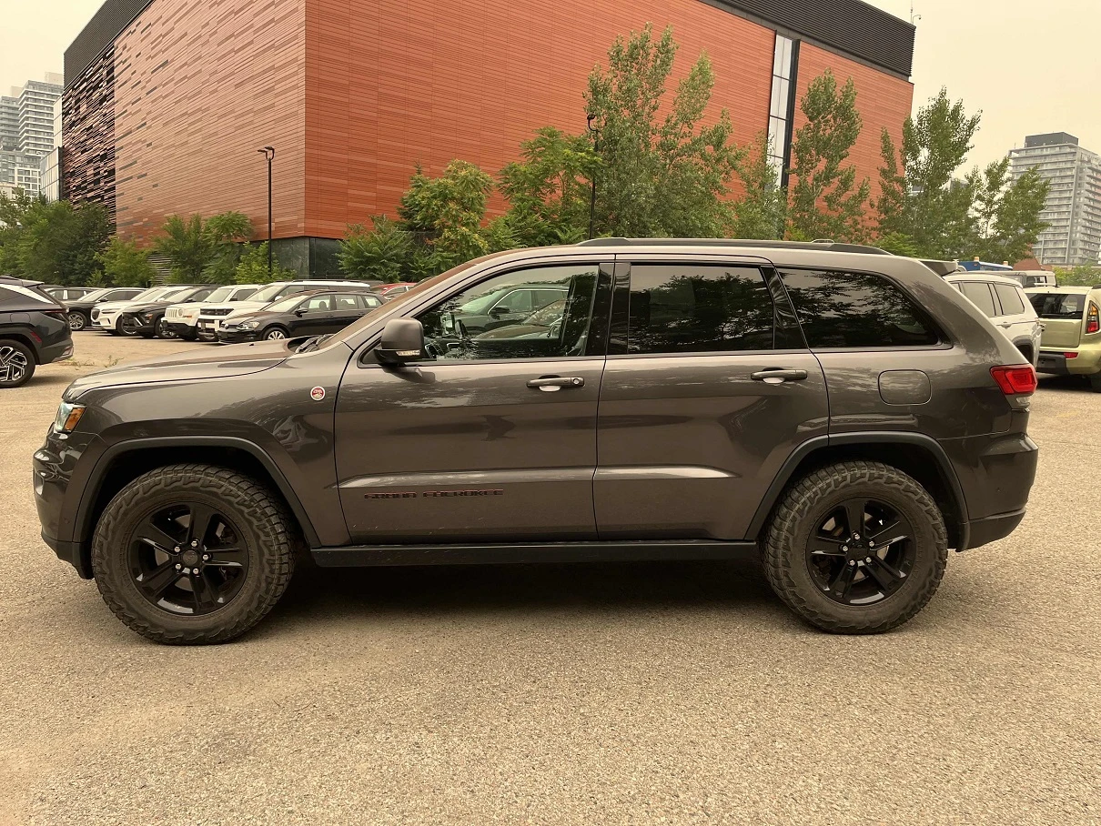 Jeep Grand cherokee 5.7 Trailhawk, снимка 4 - Автомобили и джипове - 55409732