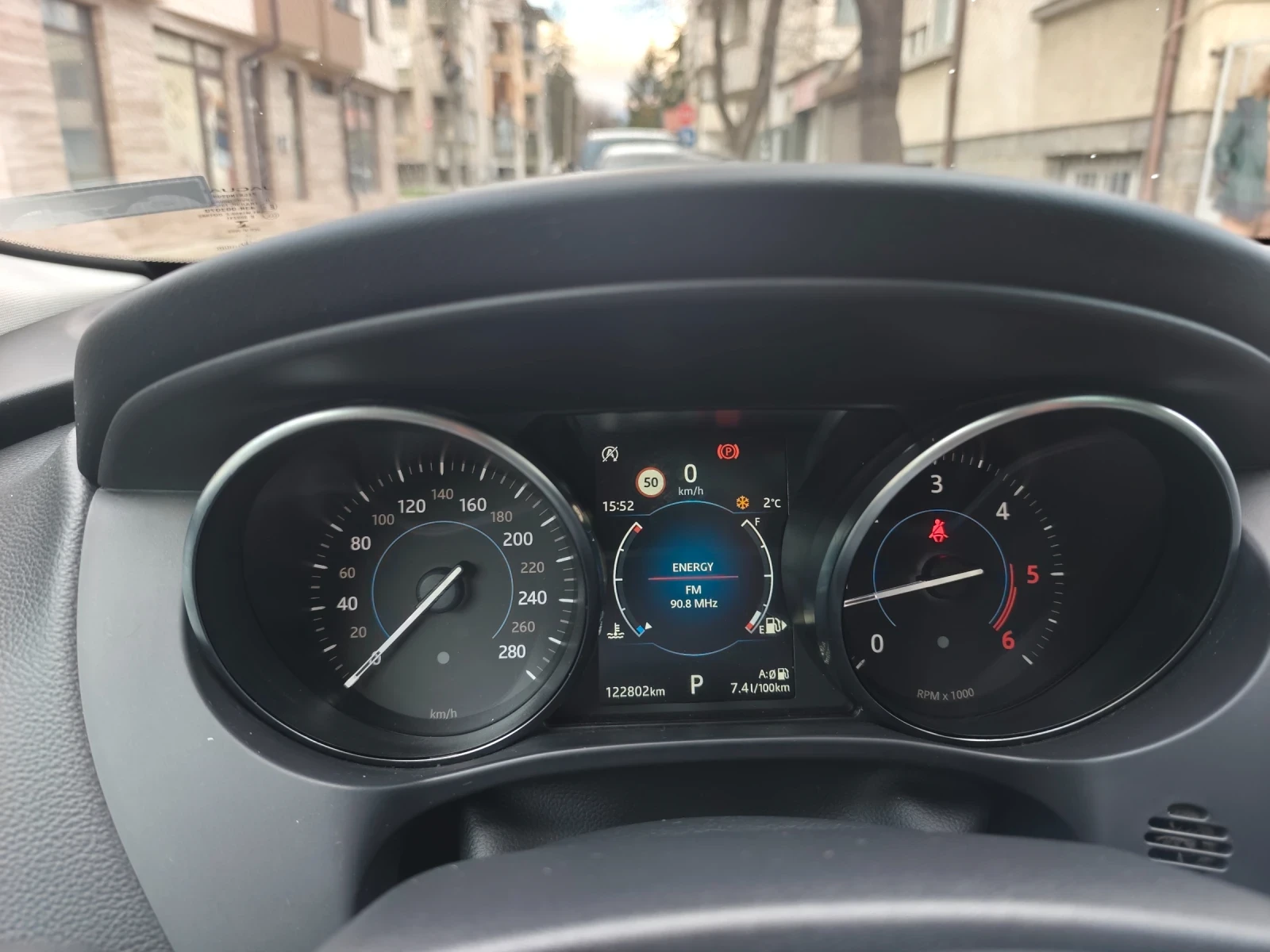 Jaguar F-PACE 2.5 D, снимка 10 - Автомобили и джипове - 55599390