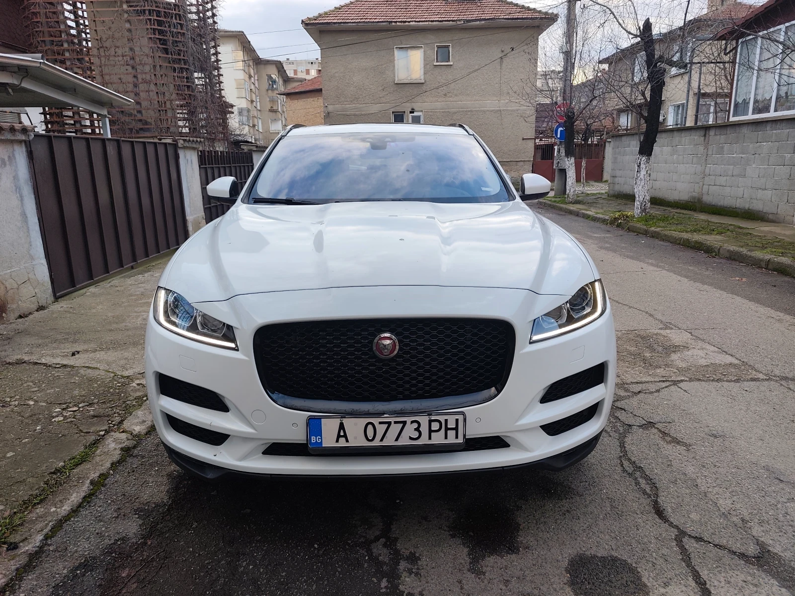 Jaguar F-PACE 2.5 D