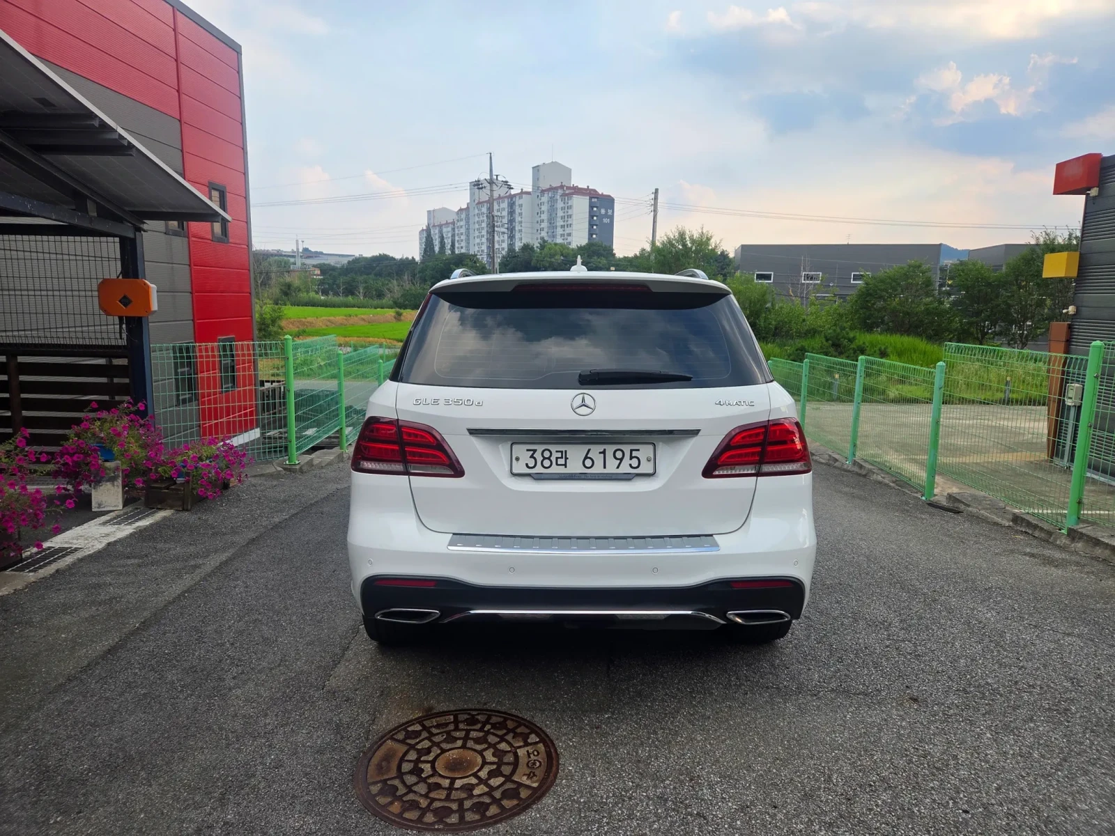 Mercedes-Benz GLE 350 4MATIC AMG LINE * КРАЙНА ЦЕНА* FULL, снимка 4 - Автомобили и джипове - 55994626