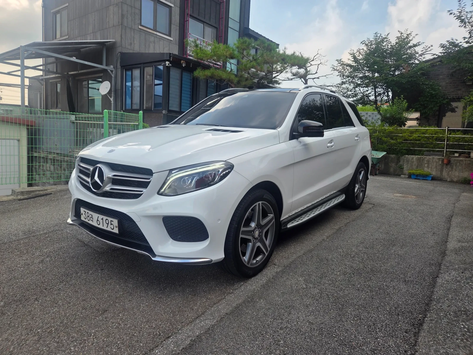 Mercedes-Benz GLE 350 4MATIC AMG LINE * КРАЙНА ЦЕНА* FULL